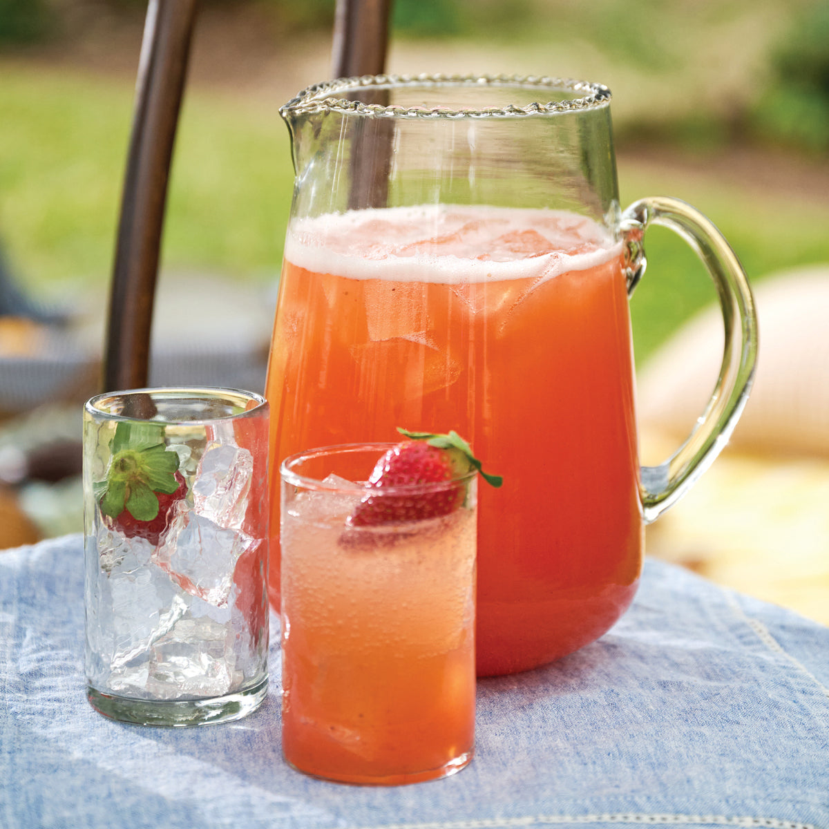 Sparkling Strawberry Lemonade