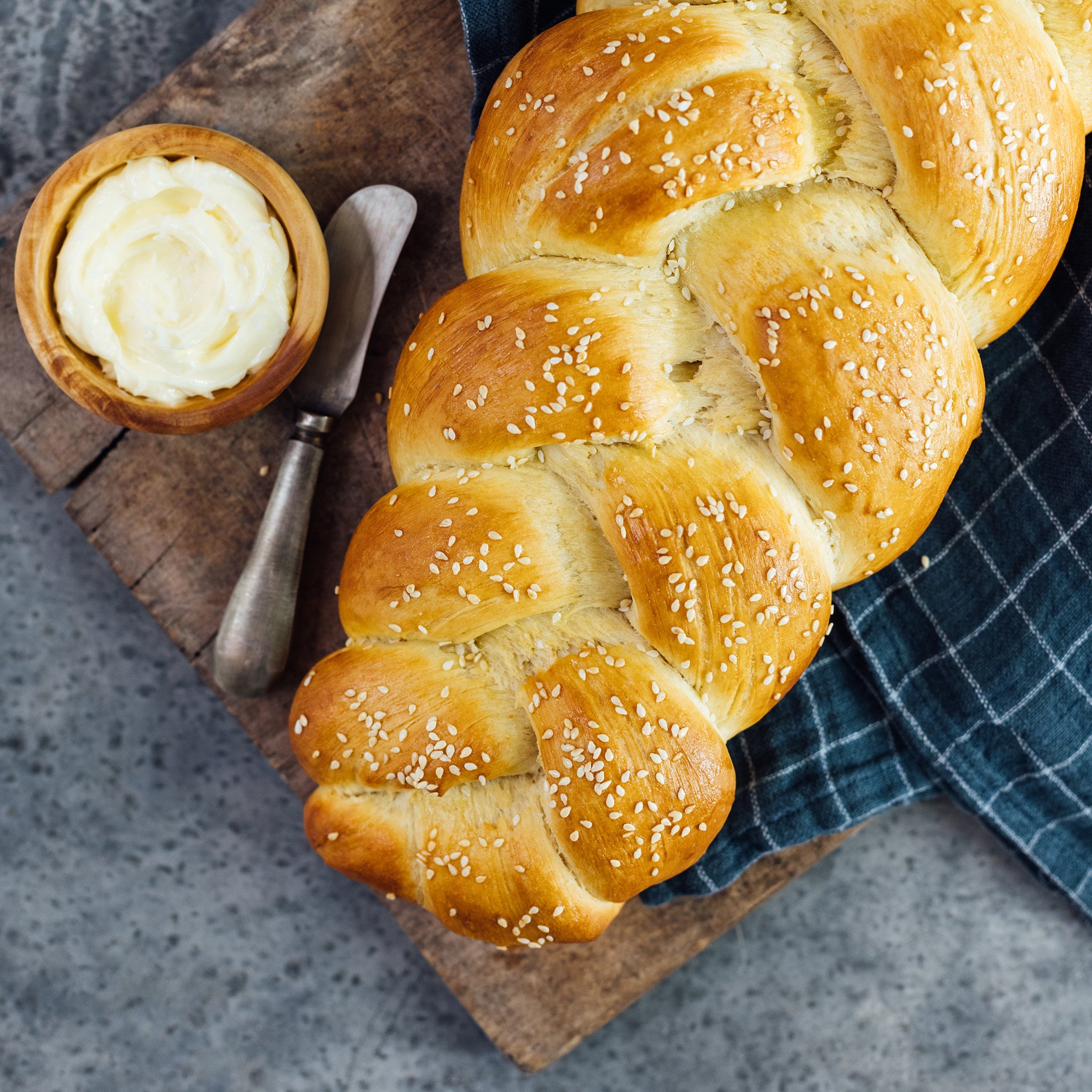 Magnoliass Table Braided Loaf