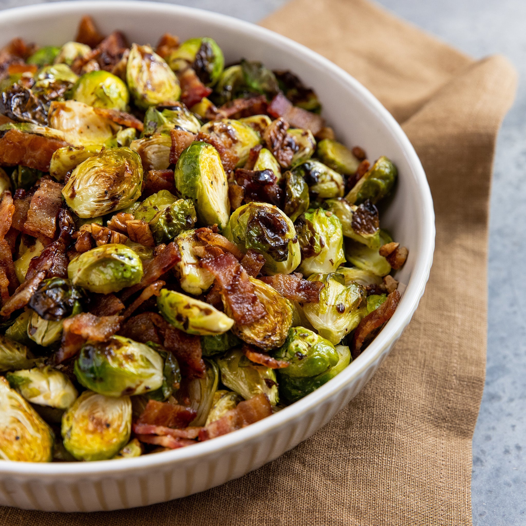 Magnoliass Table Brussels Sprouts
