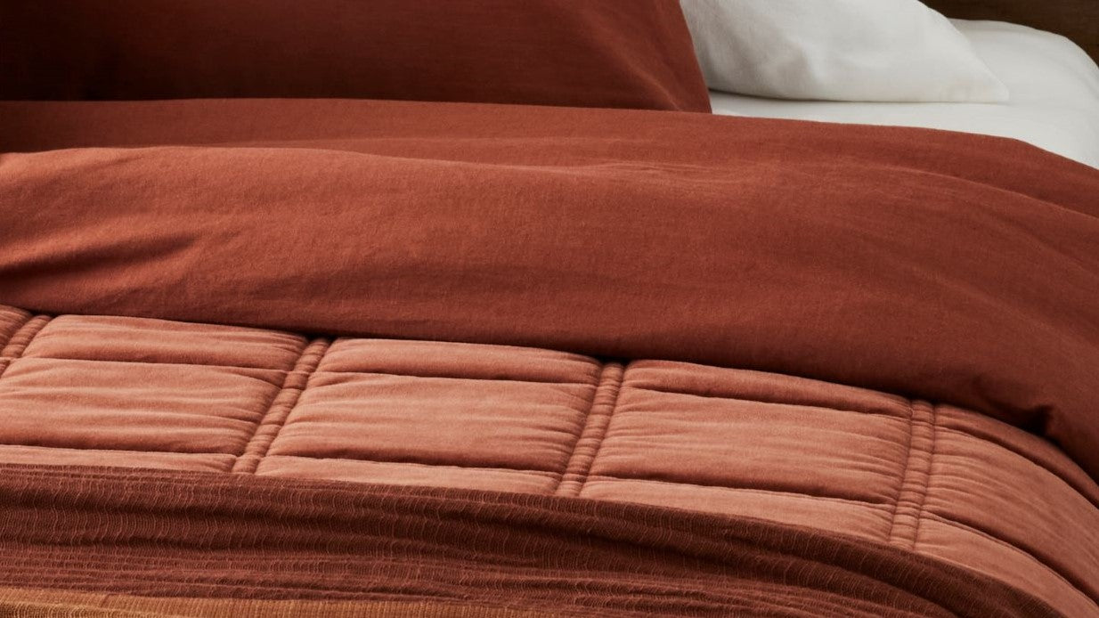 Enjoy the cozy comfort of our Magnoliass quilts