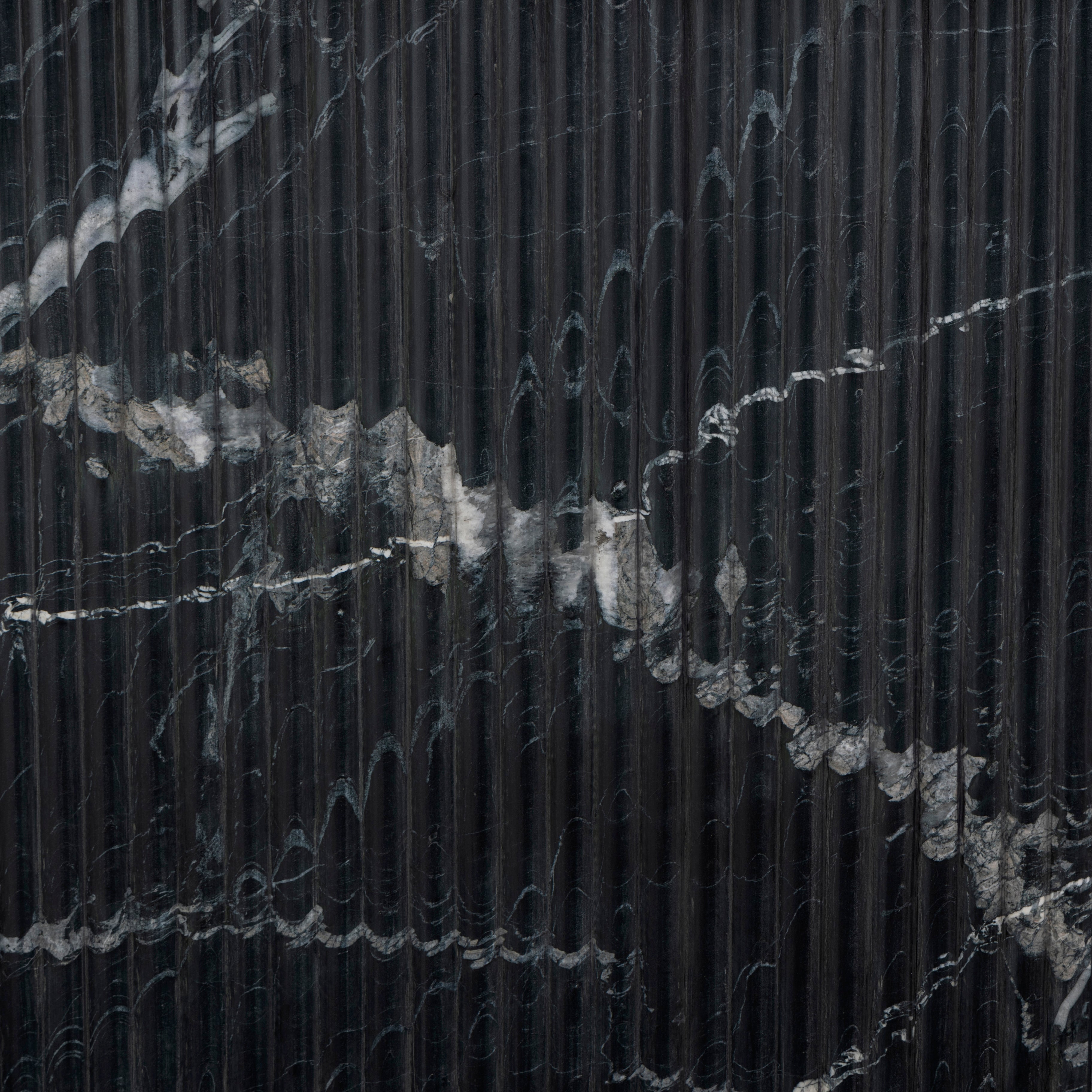 Deco Dining Table - Black Marble ribbed base up close