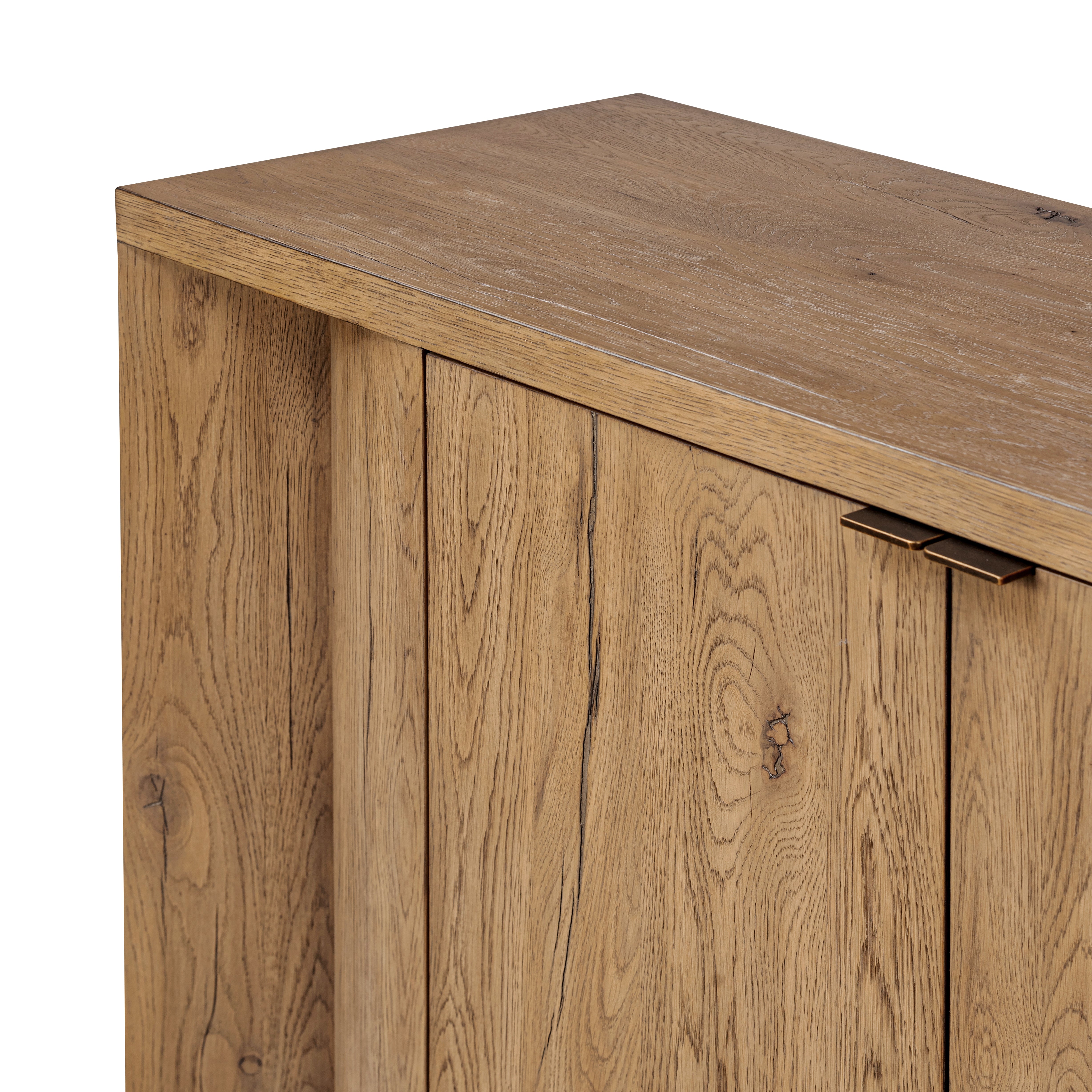 Robin Sideboard front corner up close