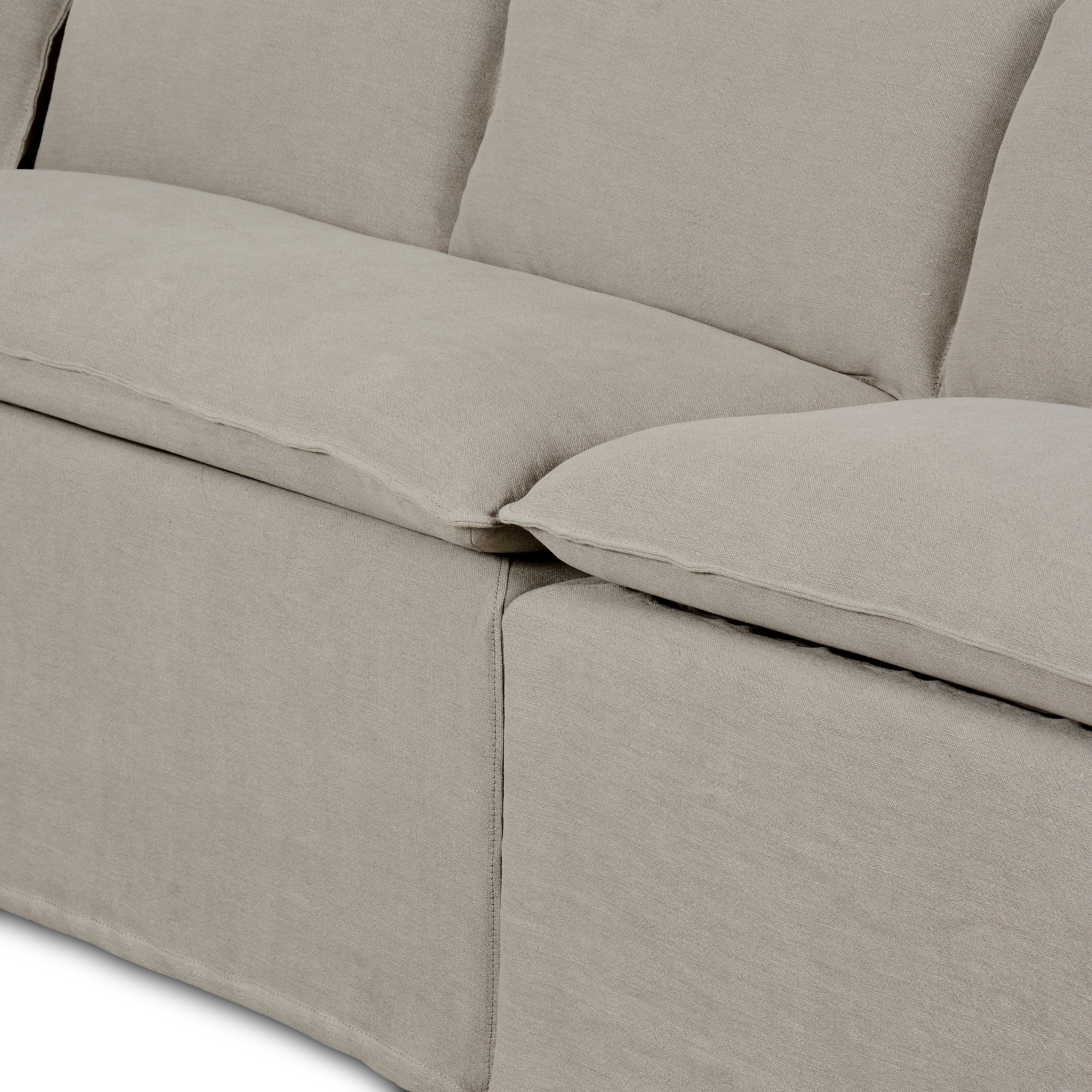 131" Erica Slipcover Dining Banquette