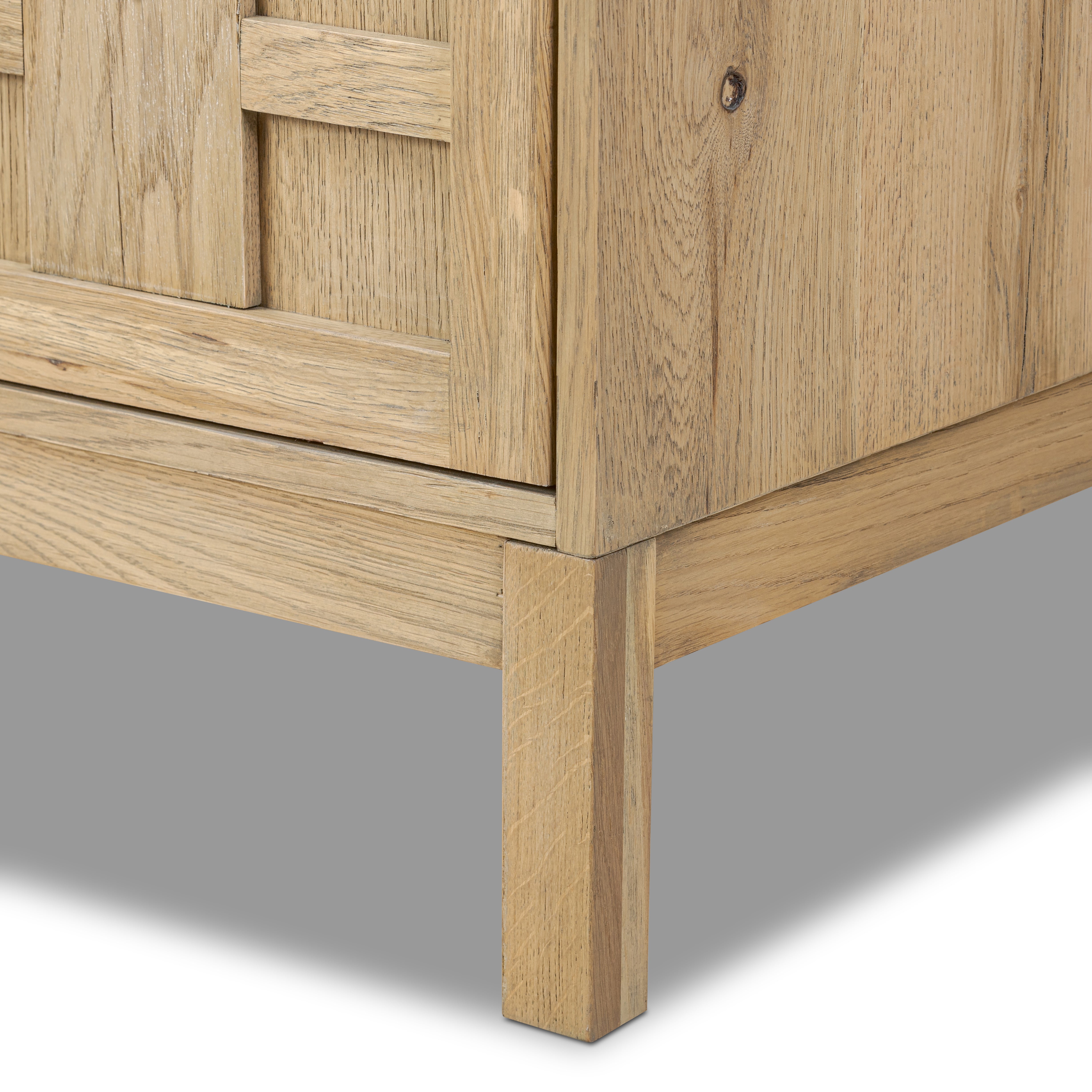 Cara Media Console leg