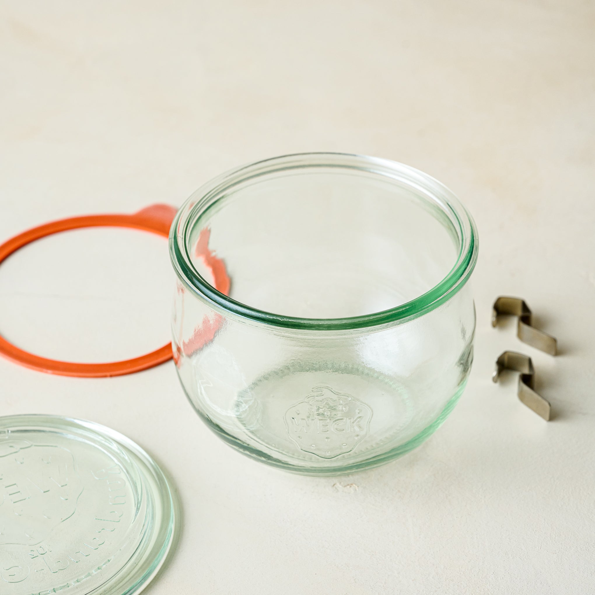 Weck 744 1/2 L Tulip Jar with top off