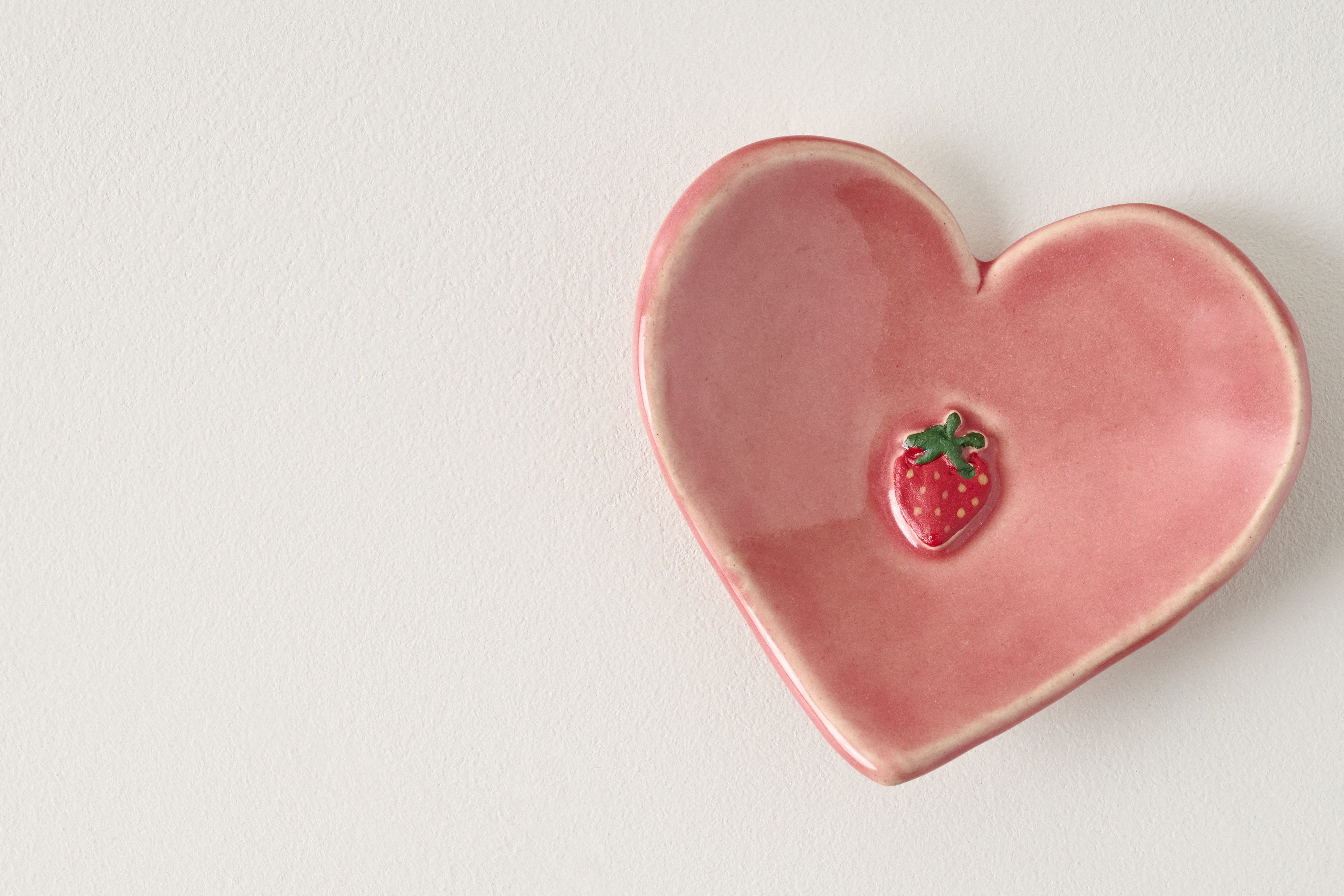Black Oak Artisan Strawberry Heart Trinket Dish