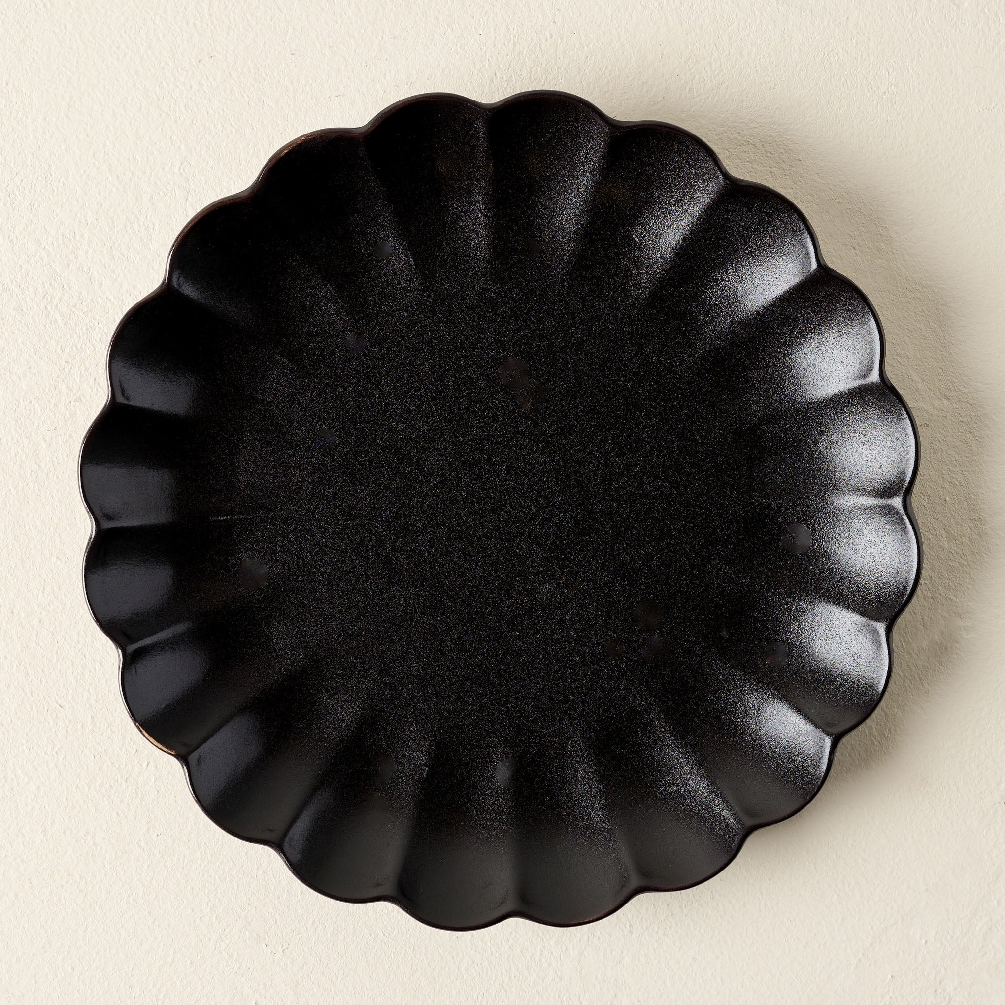 Black Scalloped Plate - dinner