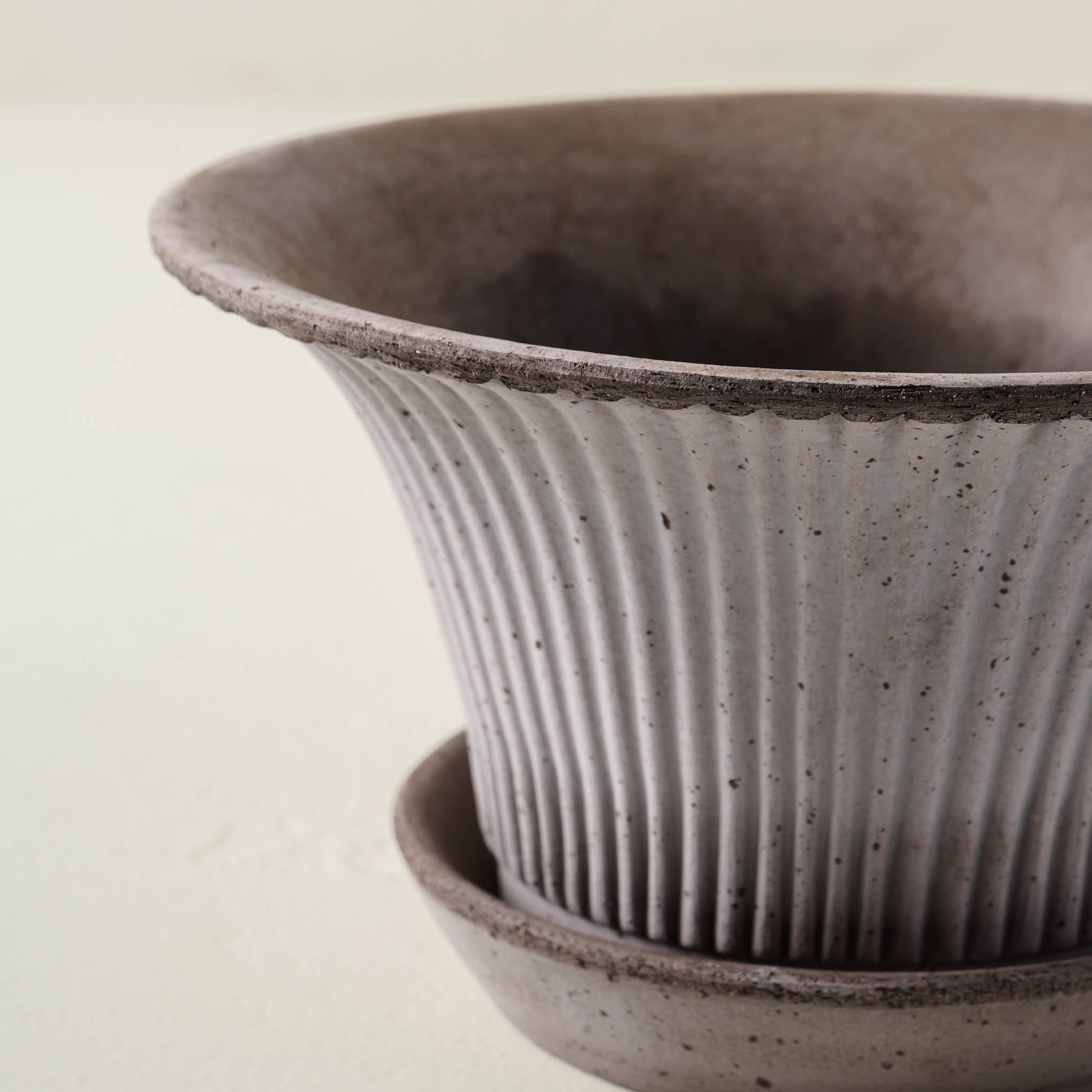 Fanny Bergs Pot close up