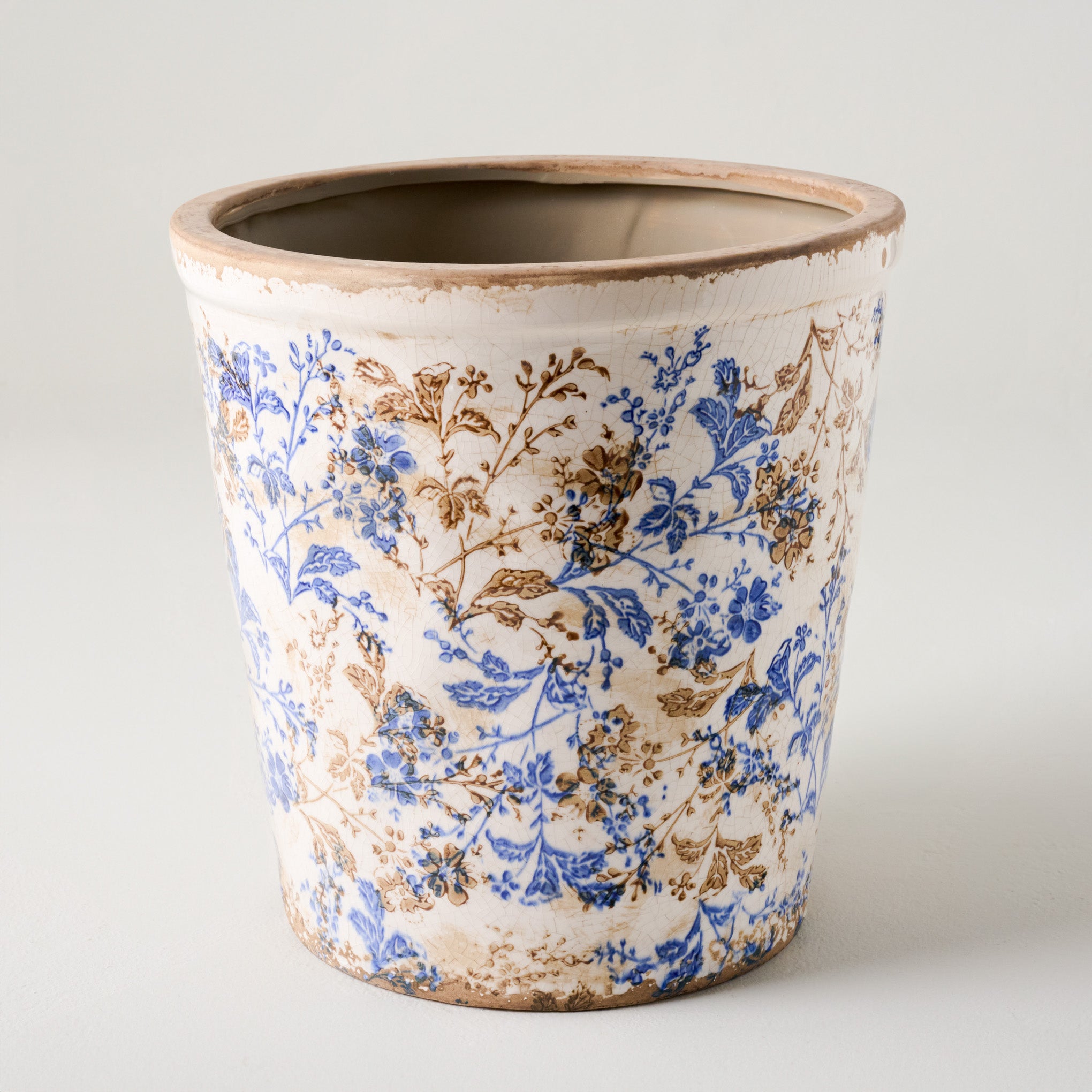 10 Blue and White Distressed Planter