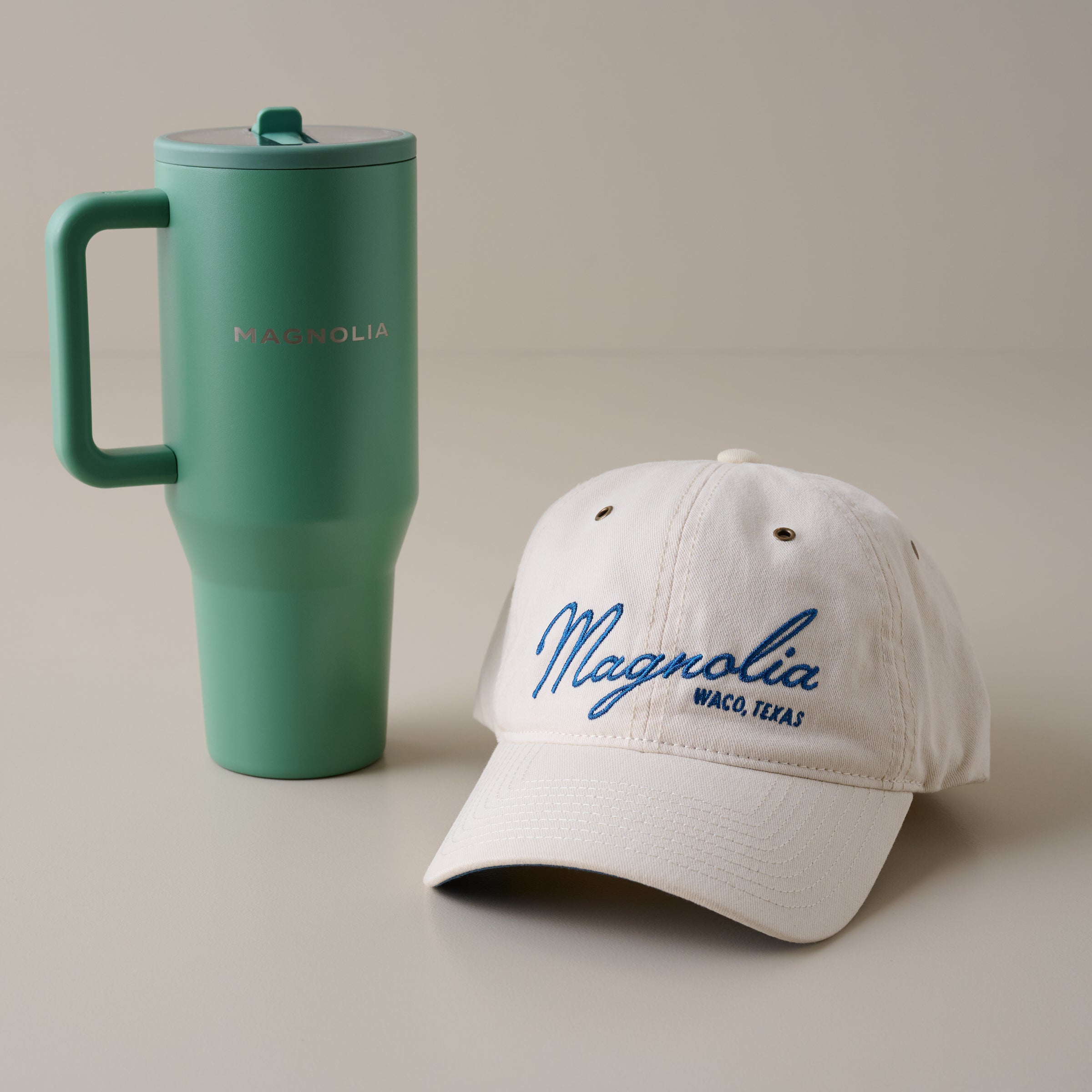 Magnoliass Cream Hat and Sage 32oz Traveler Bundle