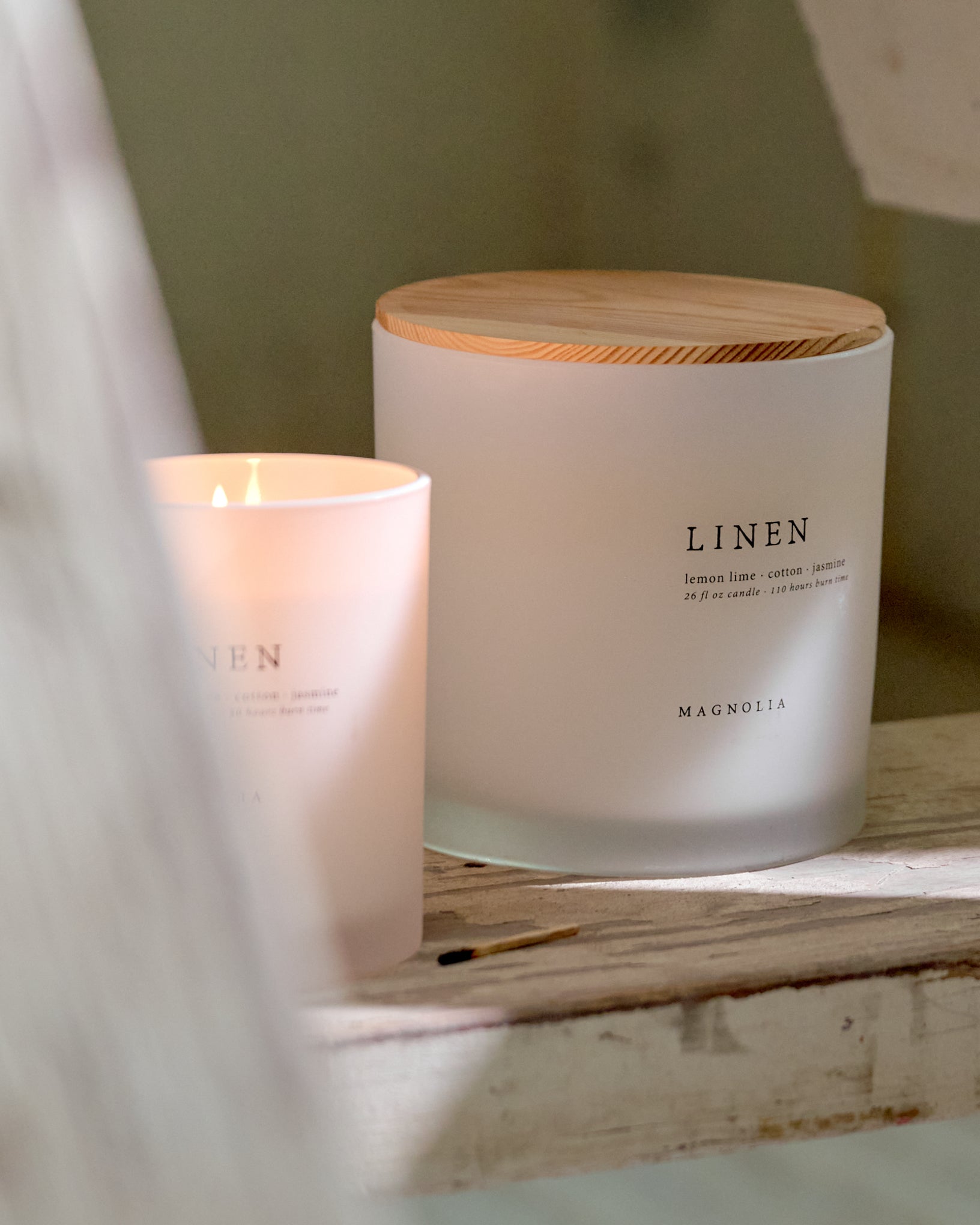 Magnoliass Linen Candle