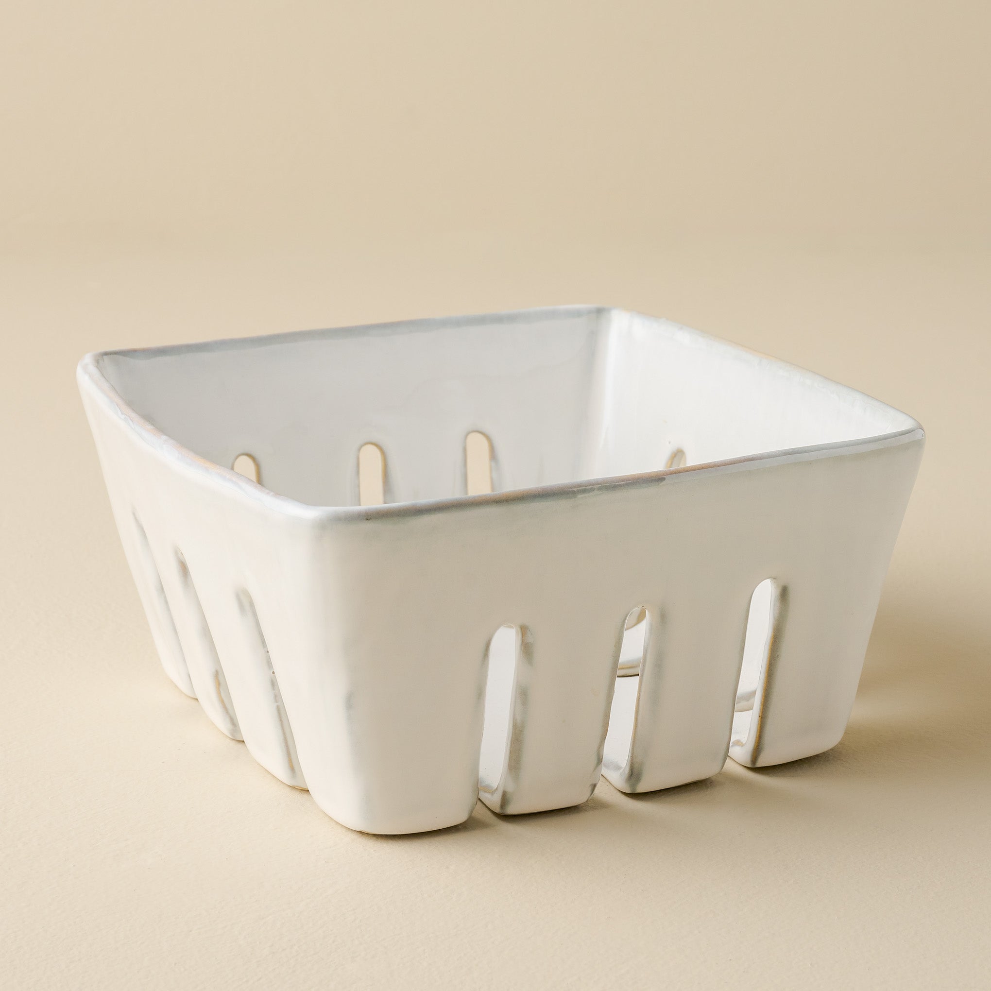 Magnoliass Est. Berry Bowl large