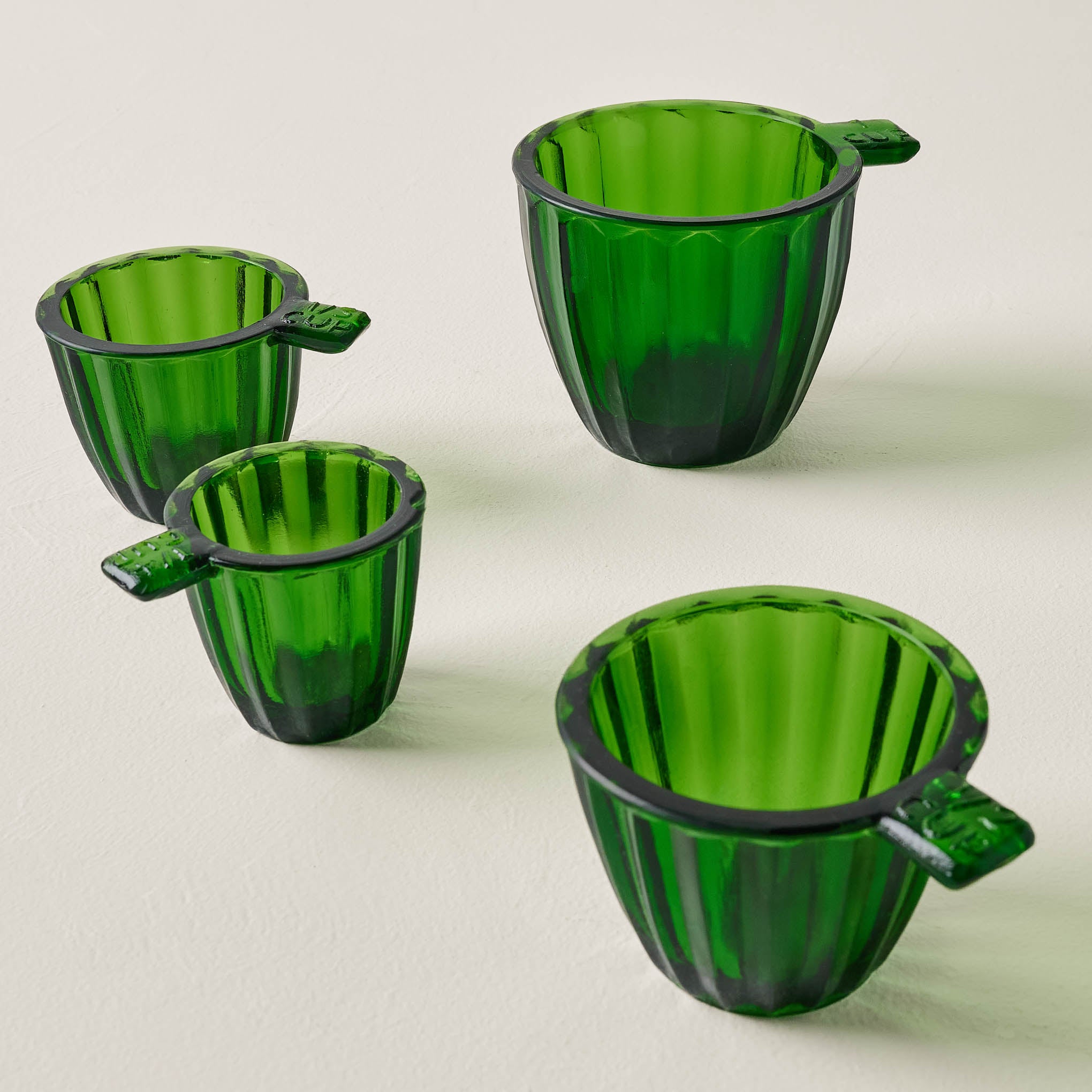 Green Glass Measuring Cup Set