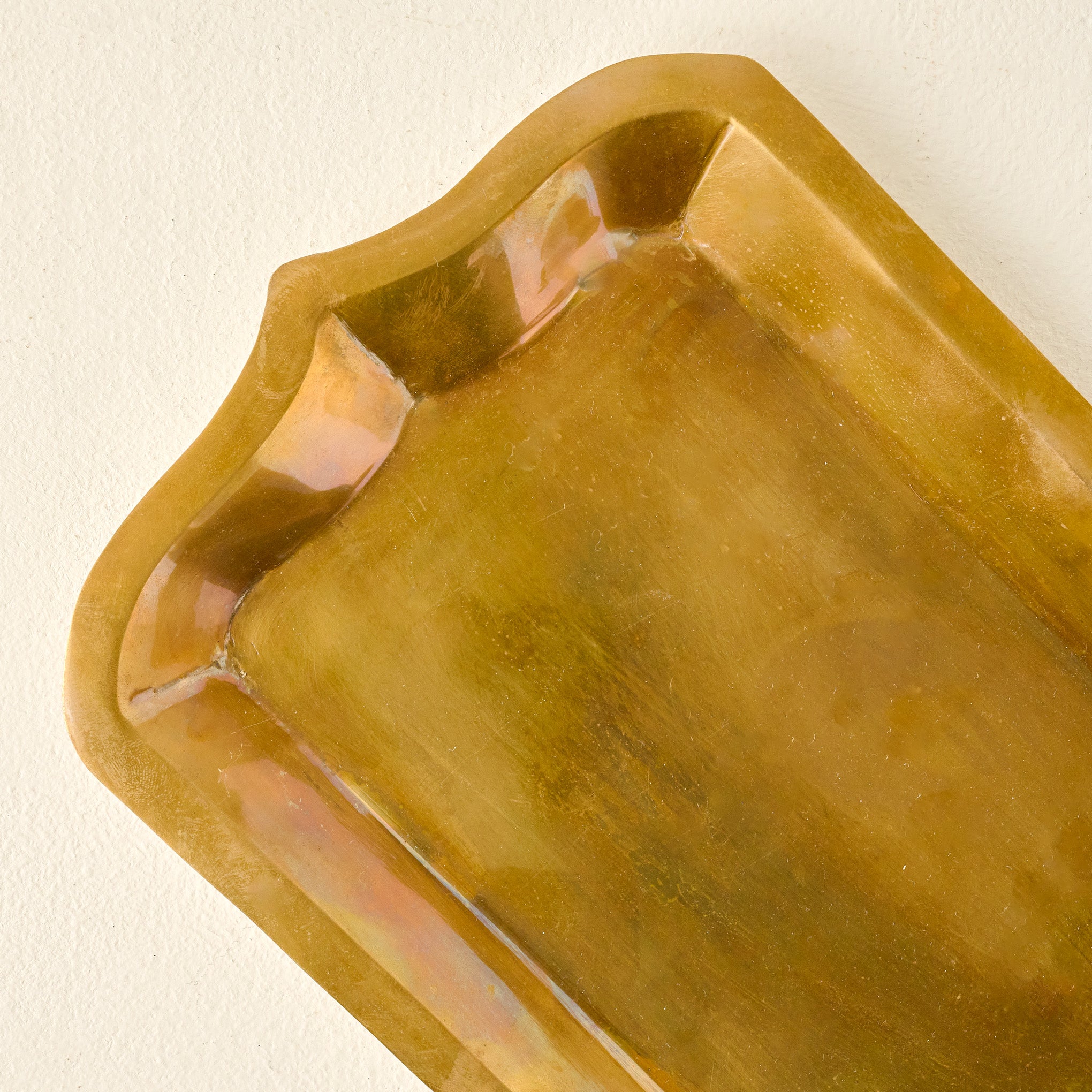 Brass Scallop Tray up close