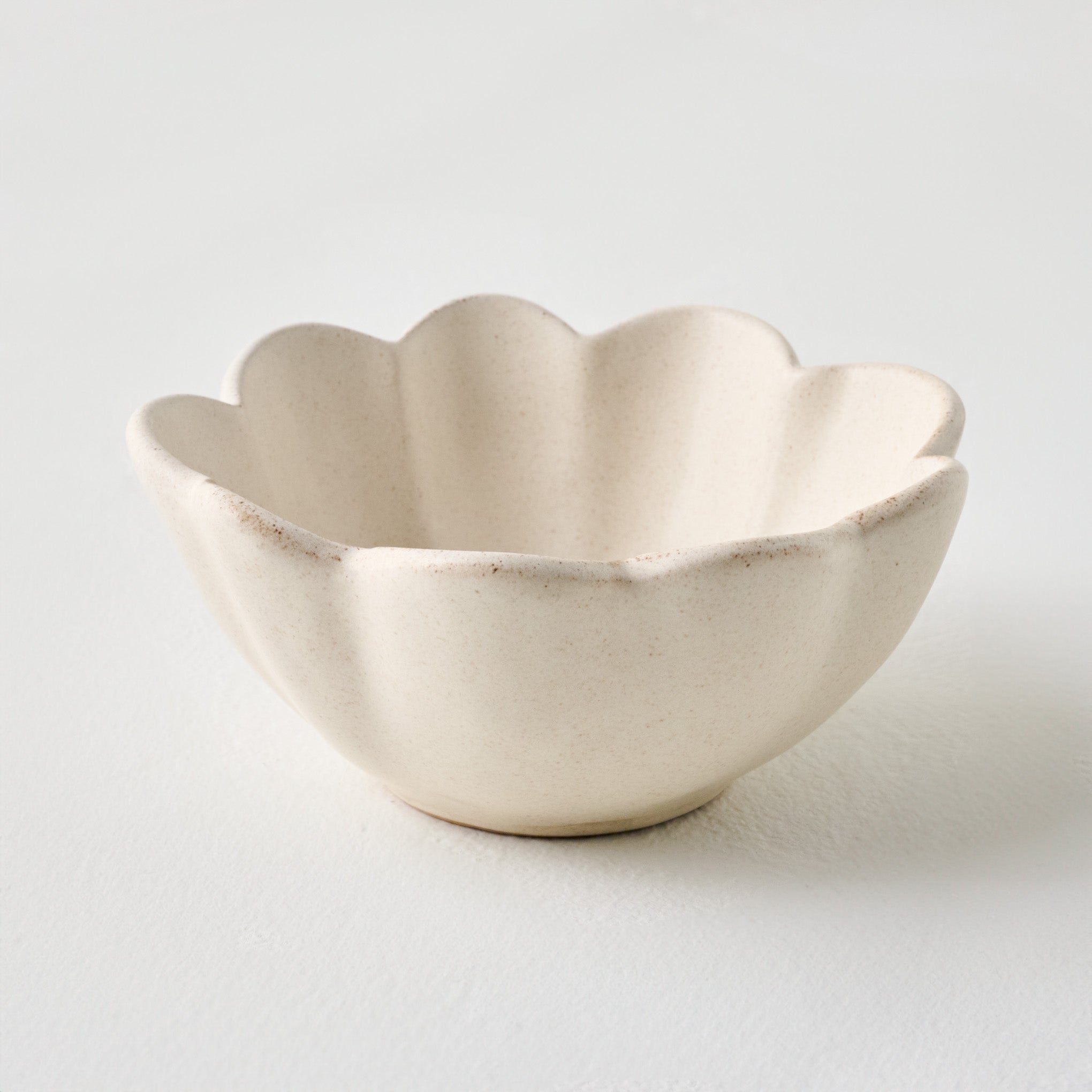 French White Scalloped Mini Bowl