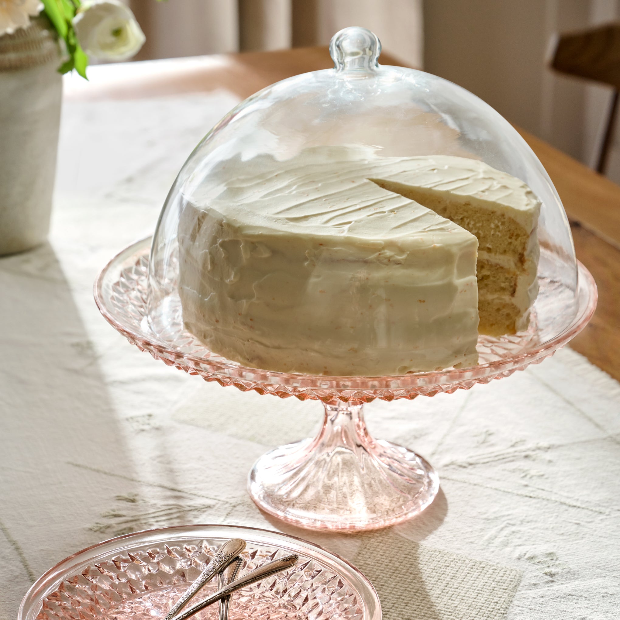 Ellis Vintage-Inspired Cake Stand with Dome on a table with cake