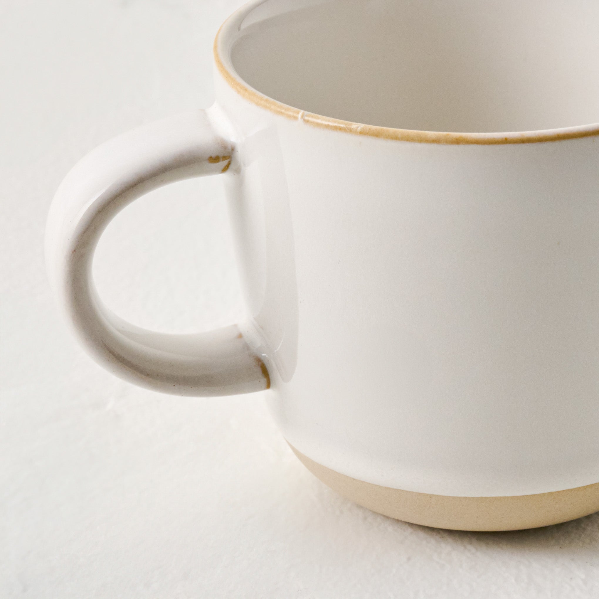 Stone White Lakelynn Mug up close