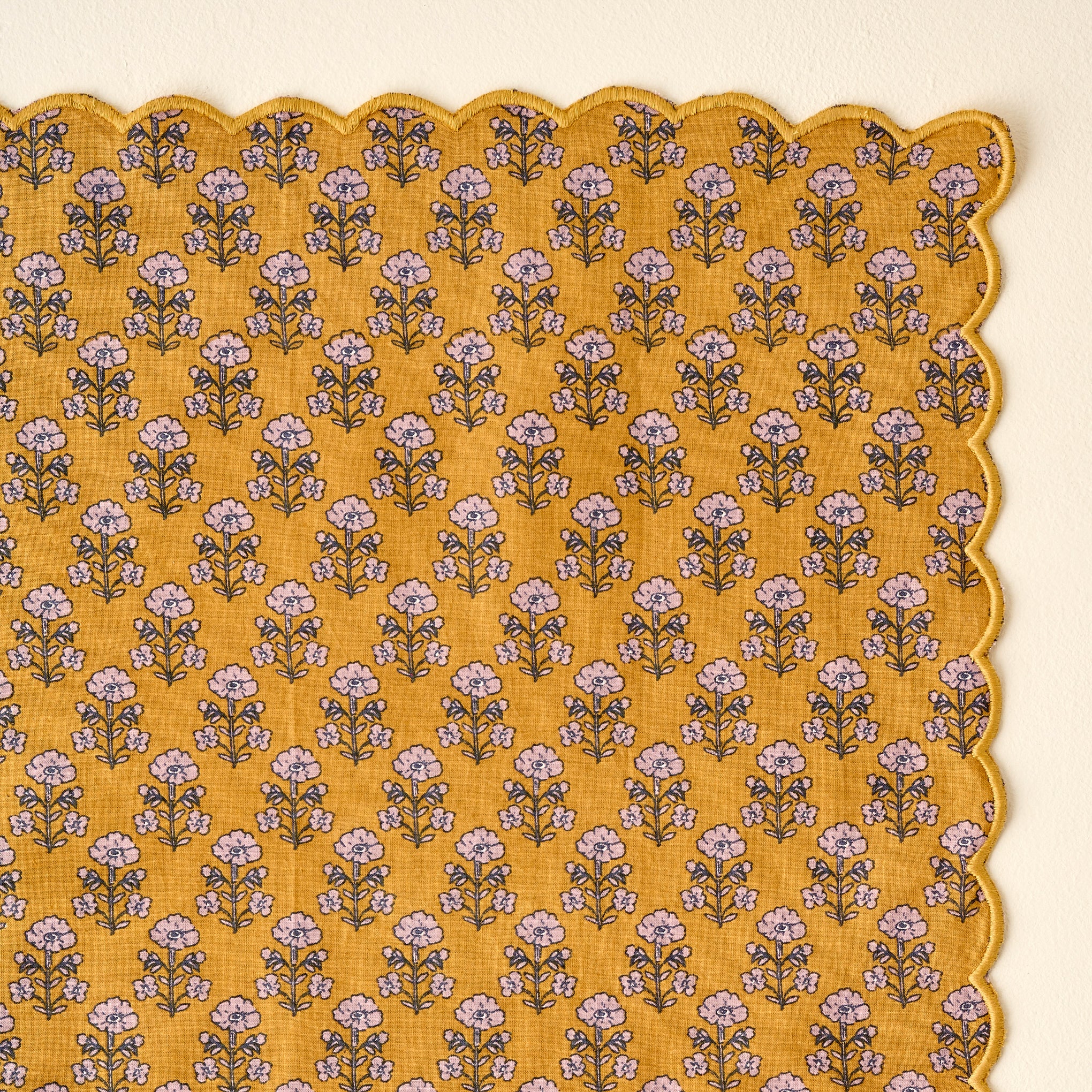 Maize Scallop Edge Block Print Napkin Set up close