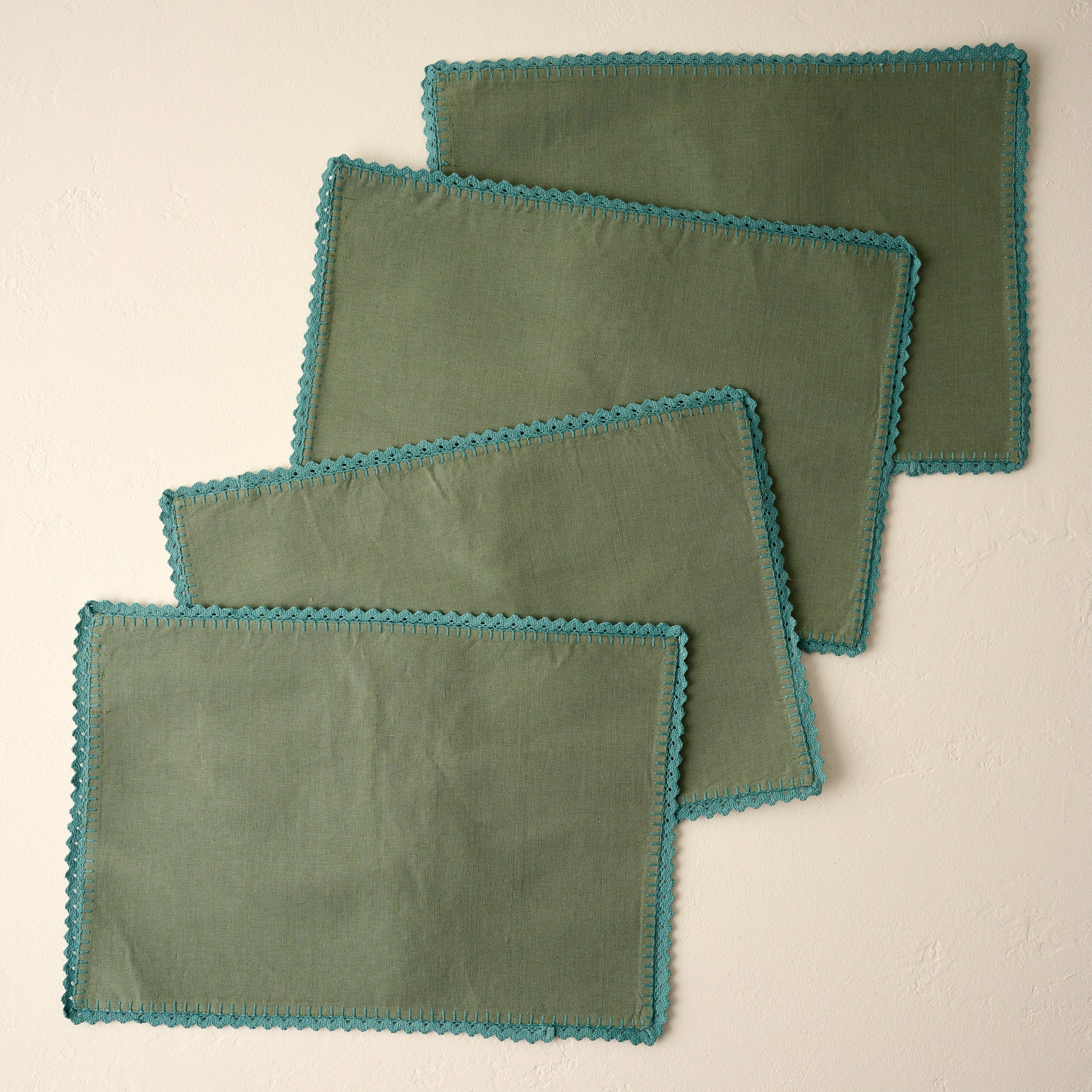 Green Crochet Edge Placemat Set of Four 