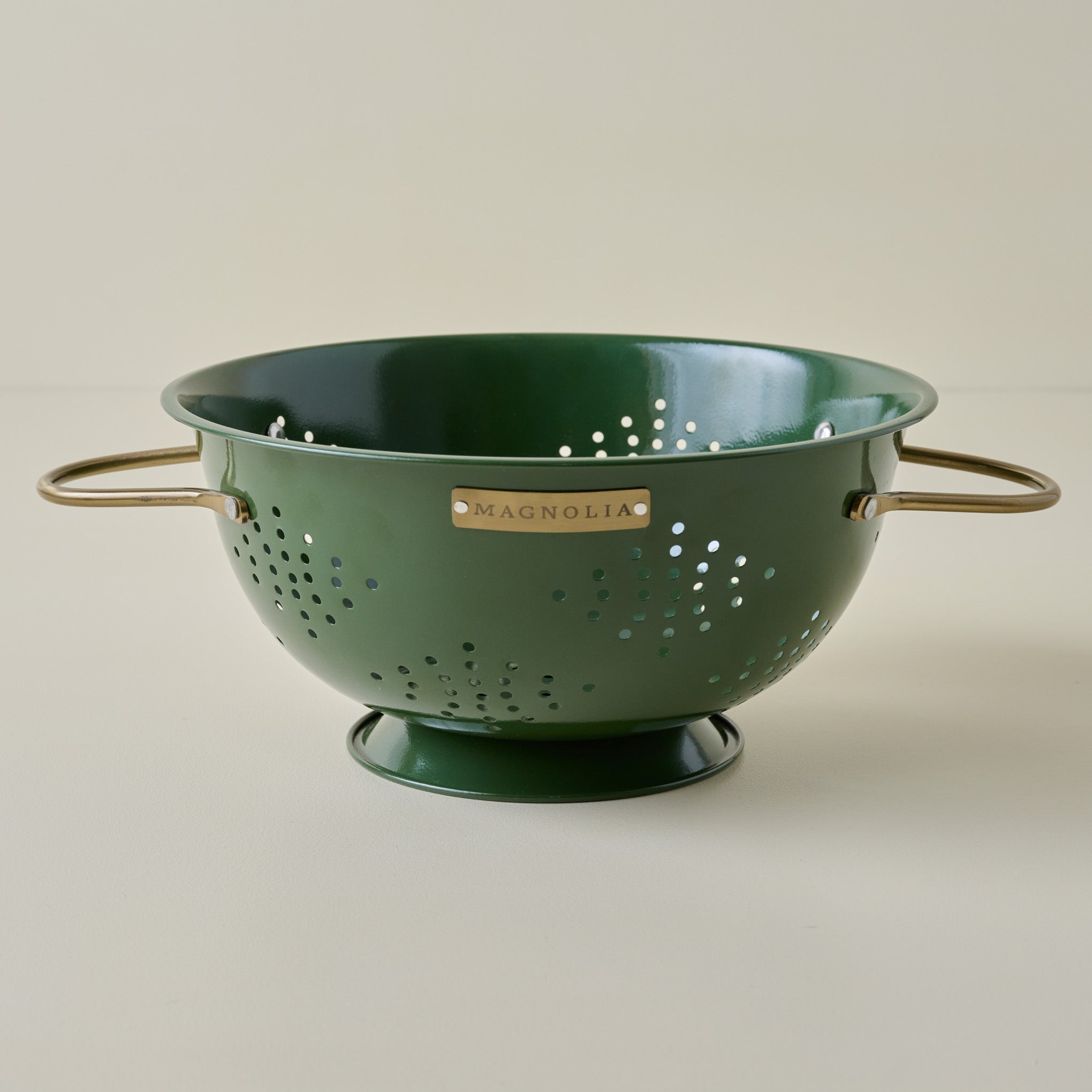 Magnoliass Laurel Green Colander