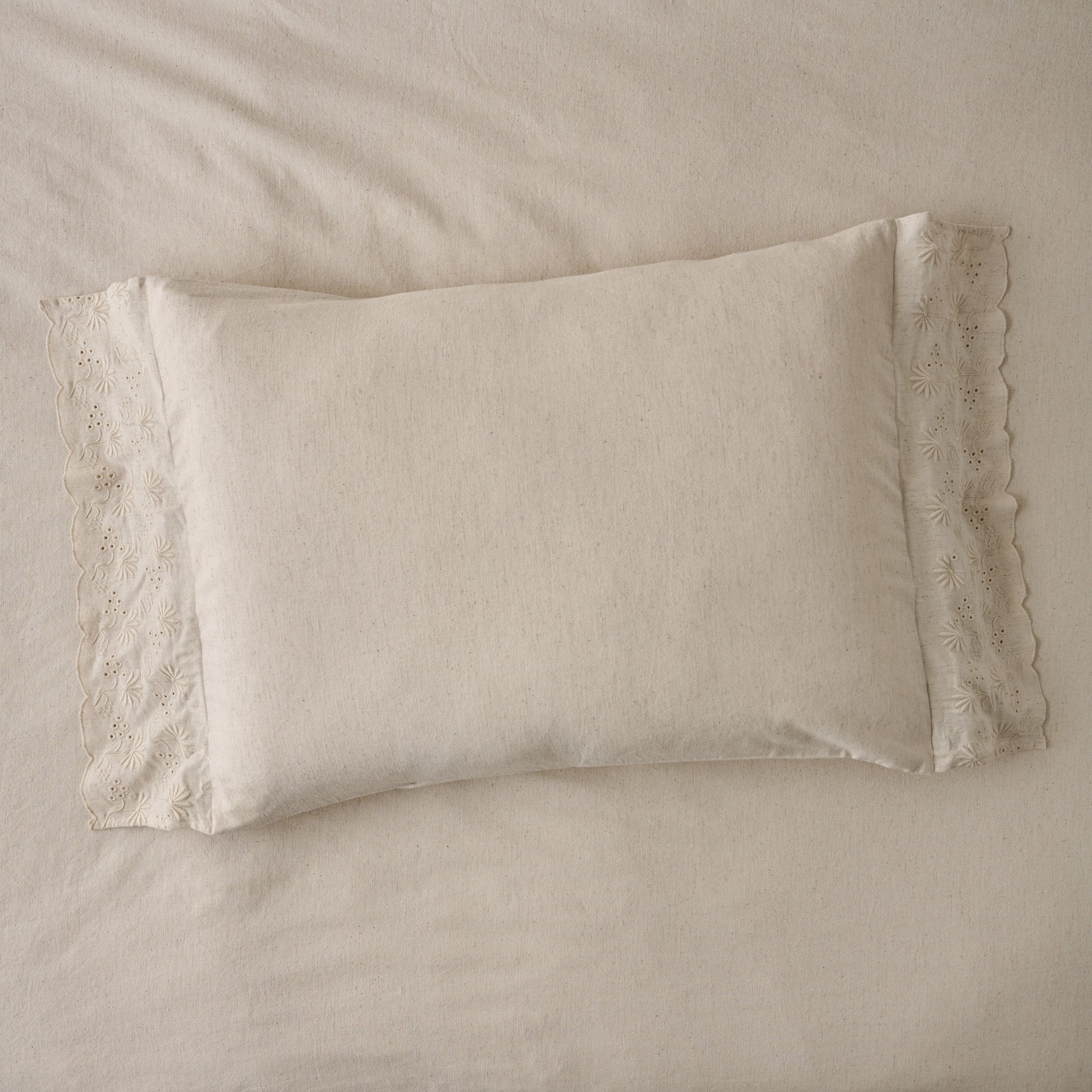 Clara Eyelet Flange Sham in Natural