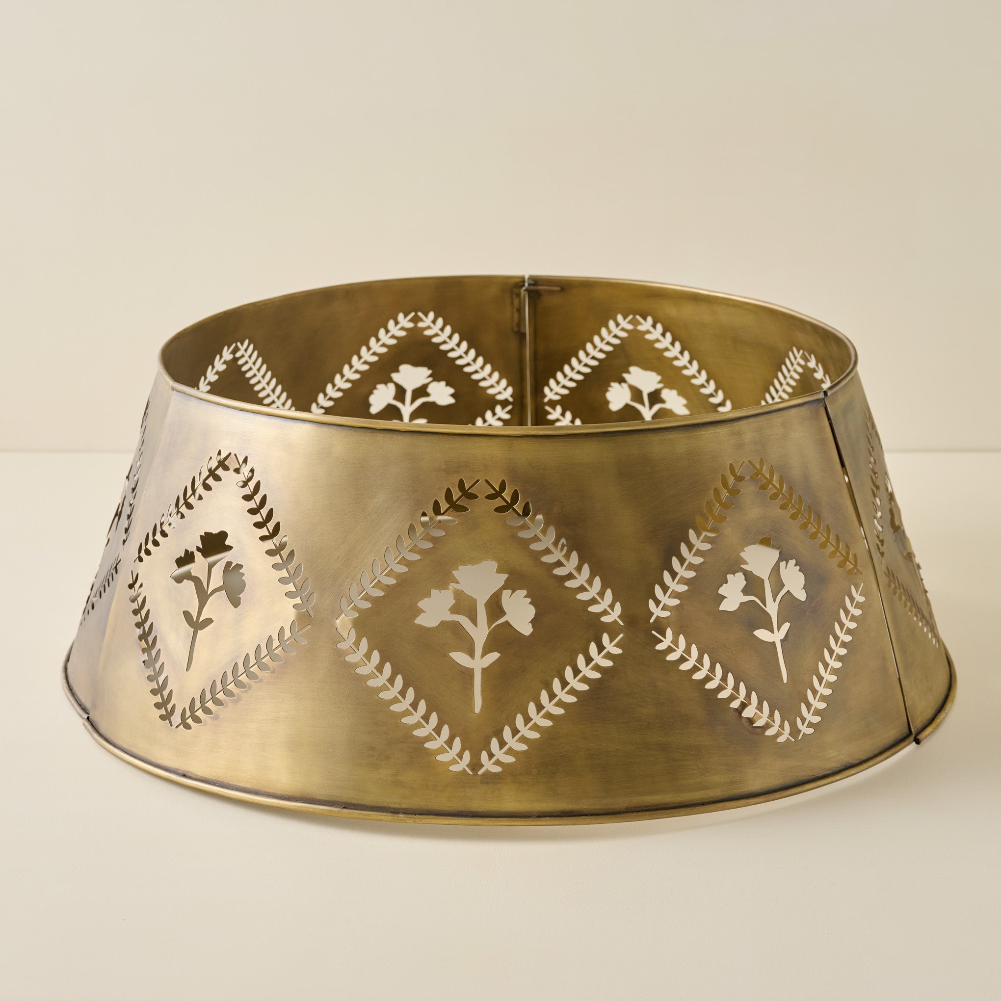 Antique Brass Floral Tree Collar