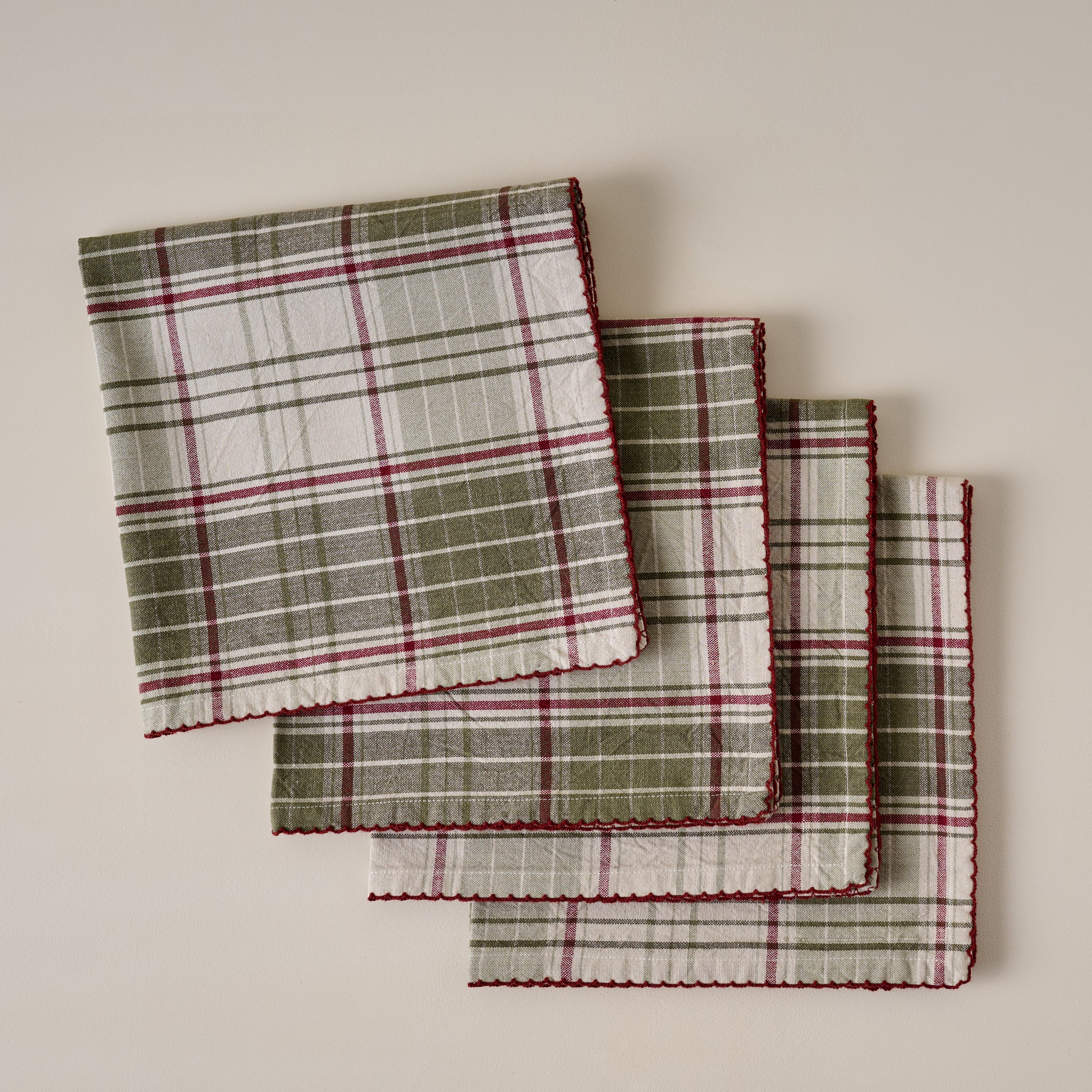 Magnoliass Festive Plaid Napkin Set of Four