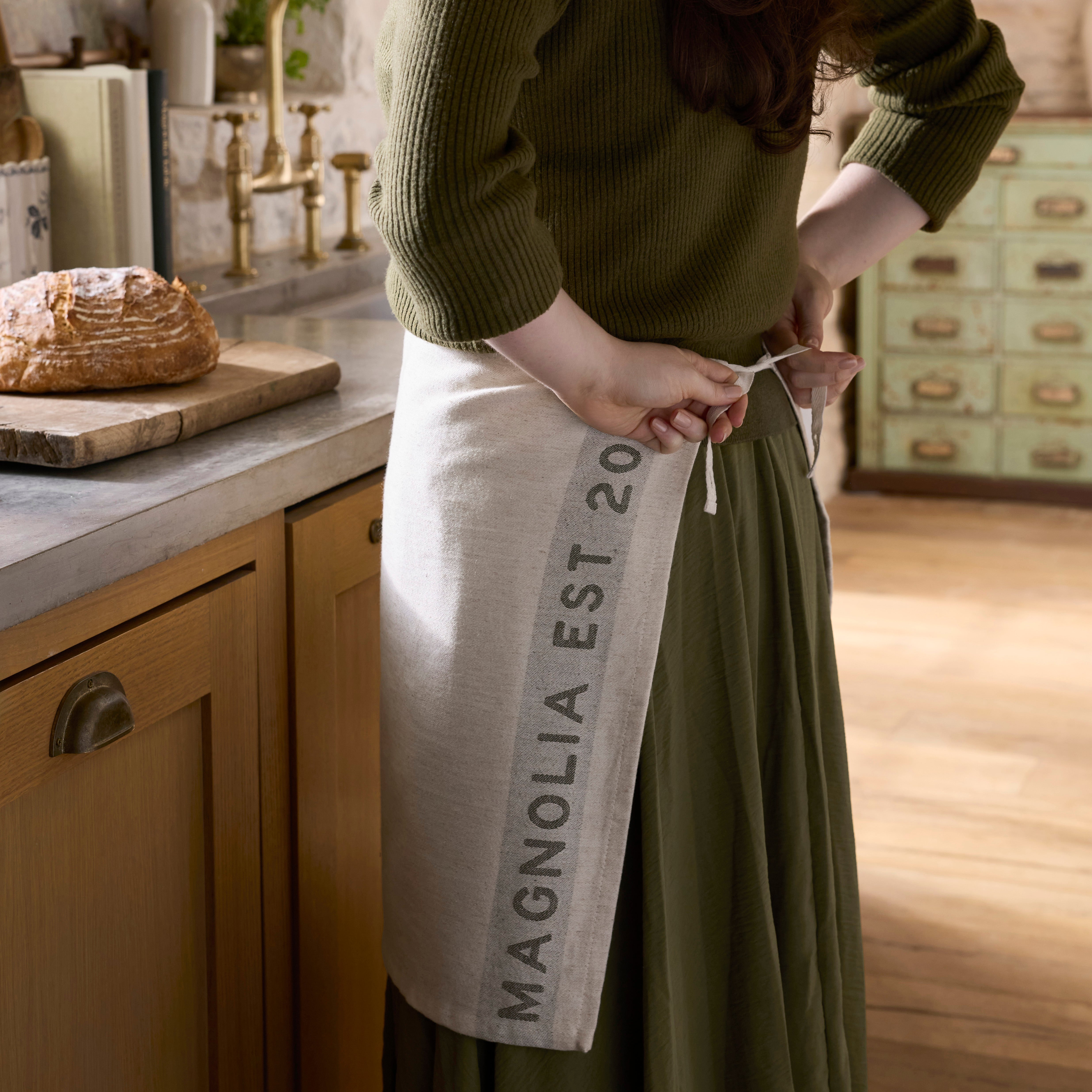 Magnoliass Est. Jacquard Tea Towel - Green as an apron