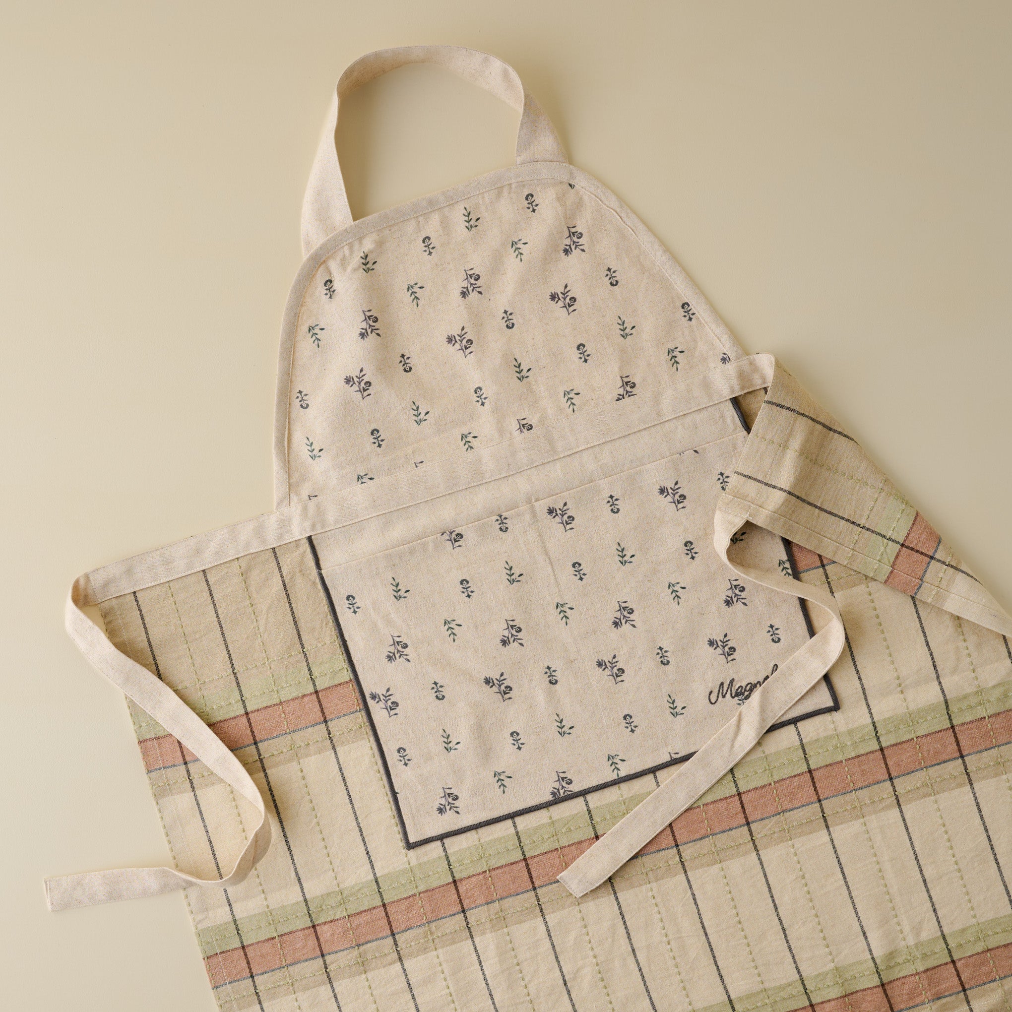 Magnoliass Dawn Plaid Apron