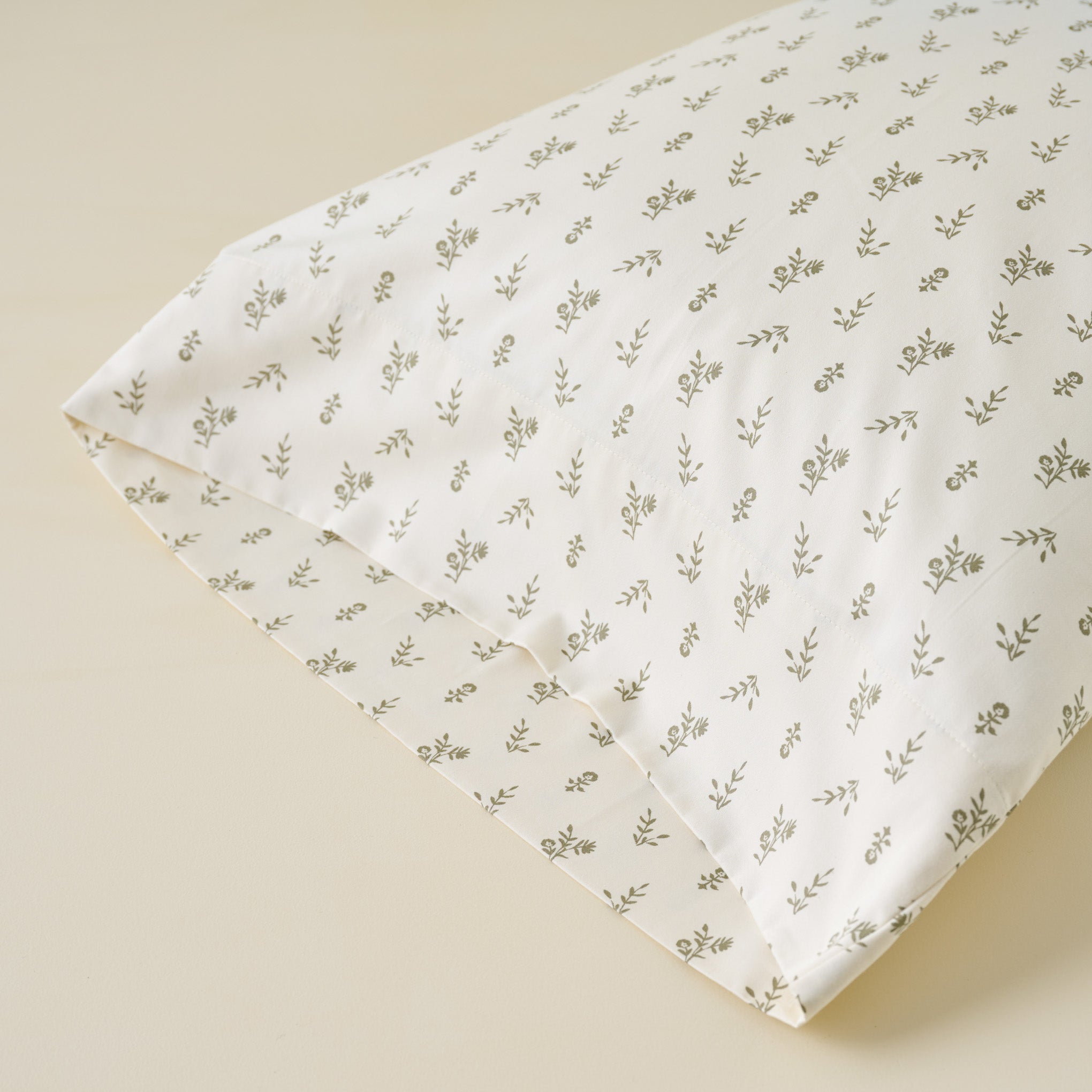 Marjorie Printed Sheet Set close up 