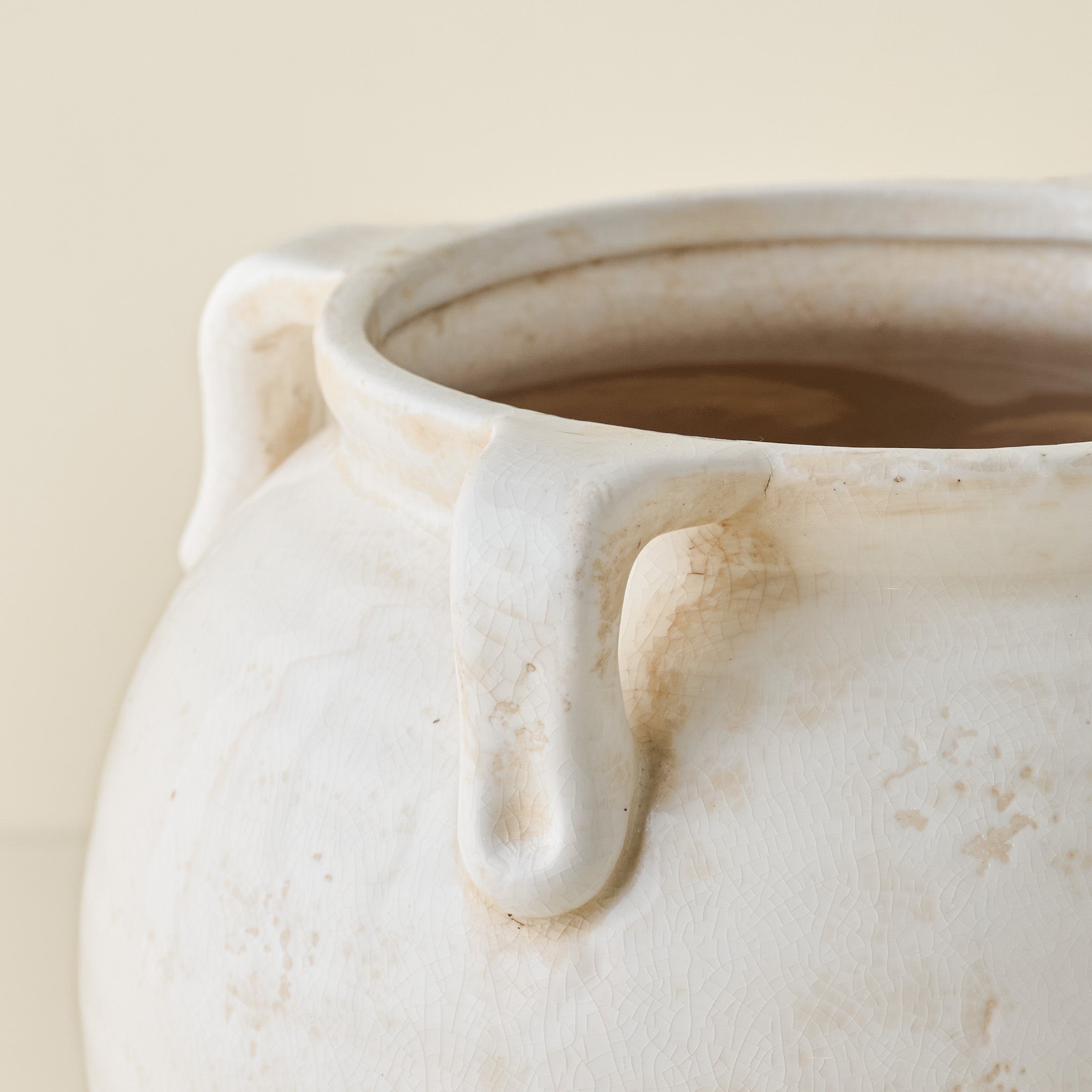 Oversized Crackle Hugo Vase close up view