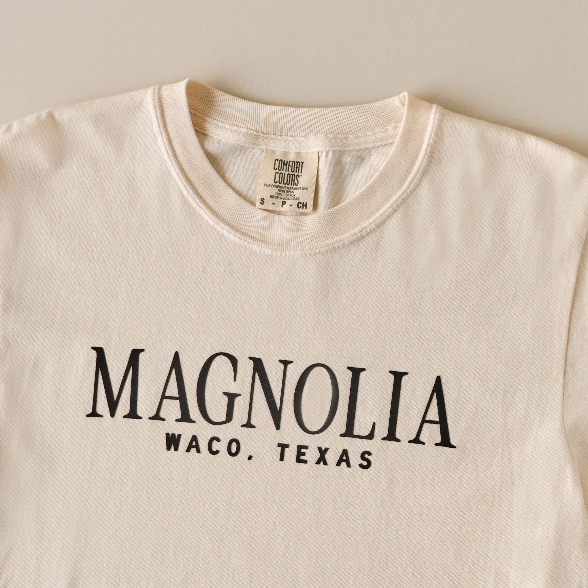 Magnoliass Ivory Shirt graphic up close