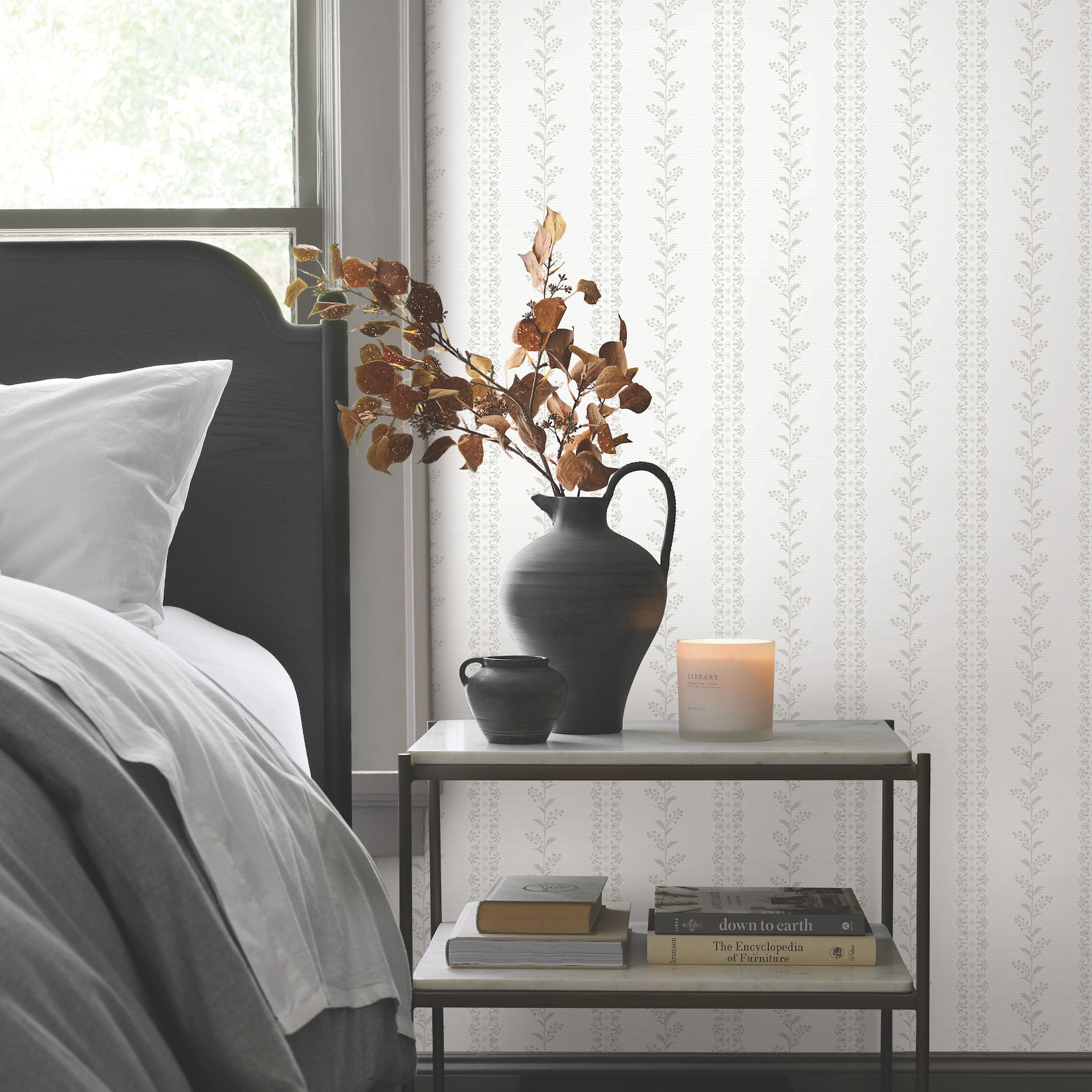 Everleigh Wallpaper in Grey shown in room