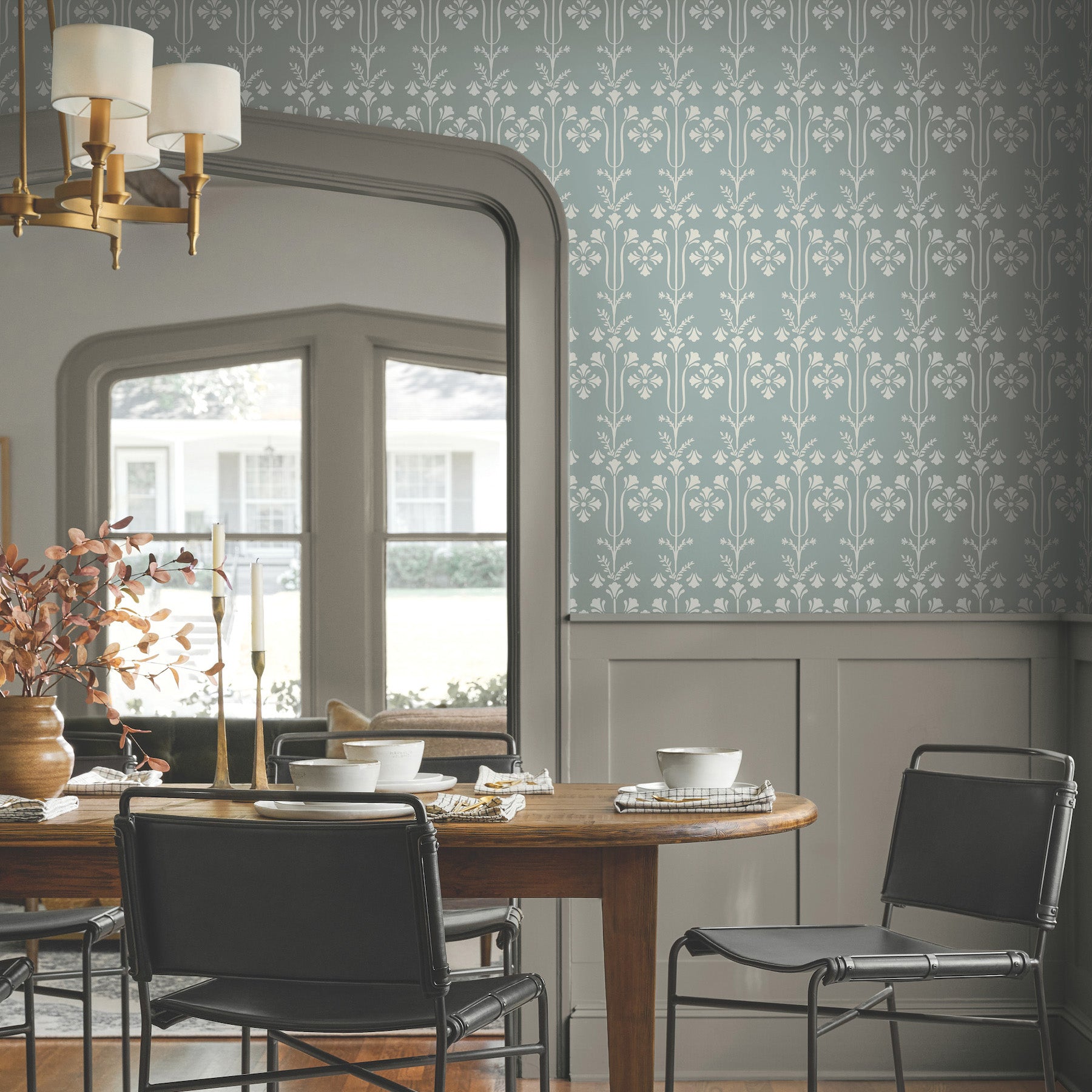Lydia Wallpaper in blue shown in room