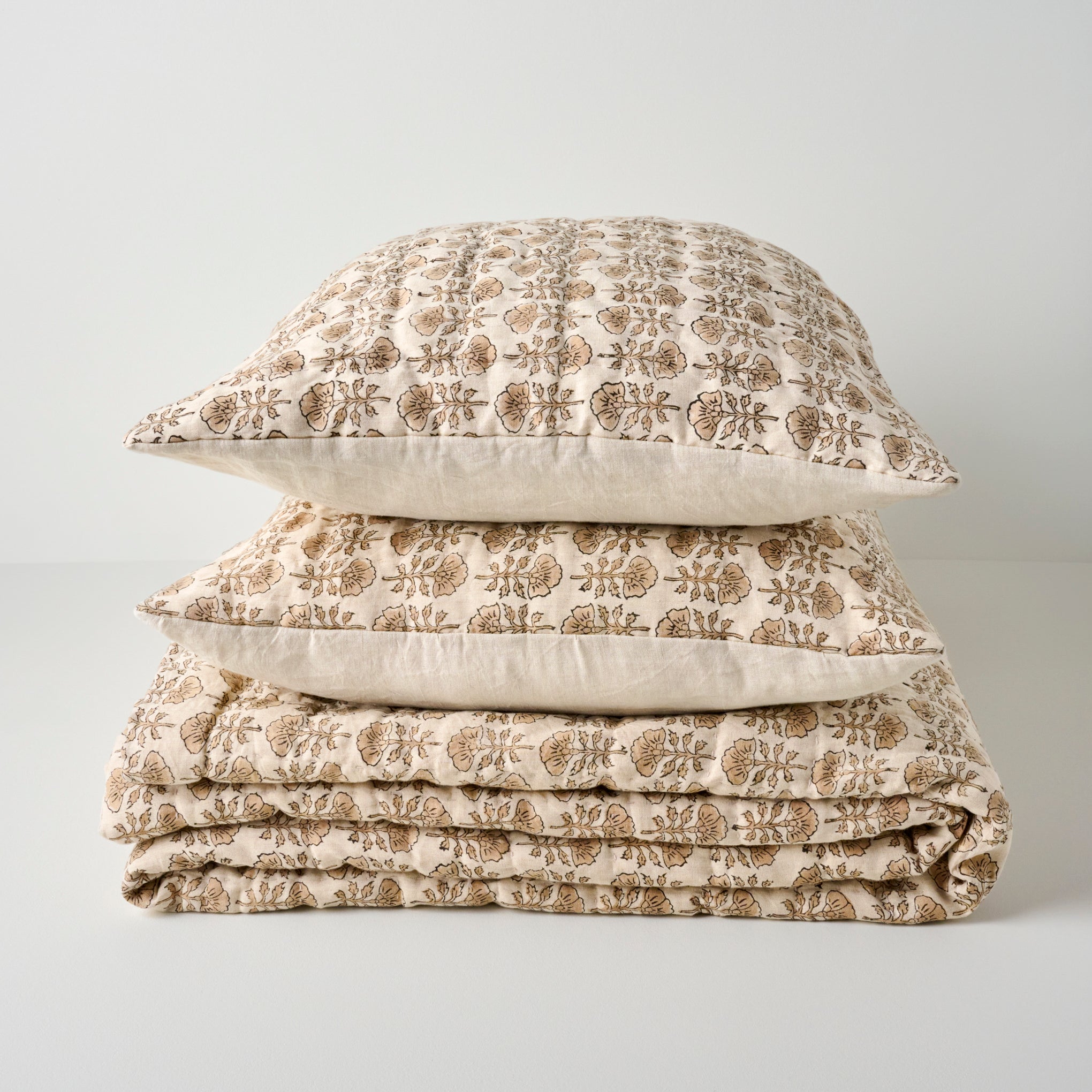Natural Flora Block Print Quilt + Sham Set (Queen)