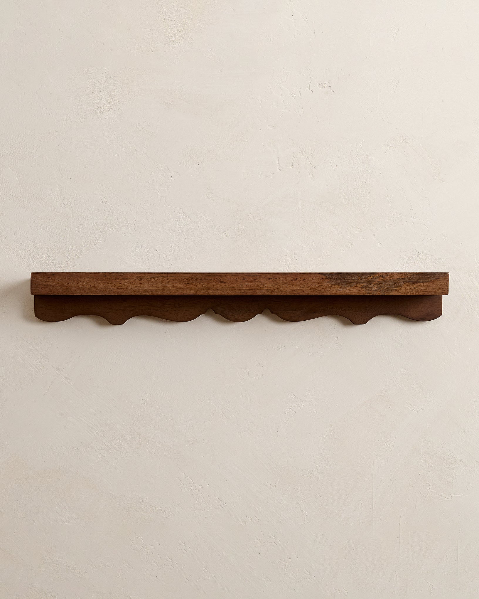Abigail Vintage Inspired Picture Ledge 25"