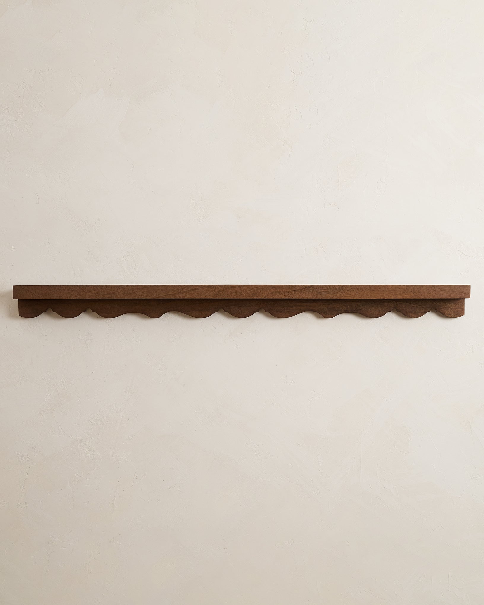 Abigail Vintage Inspired Picture Ledge 45"