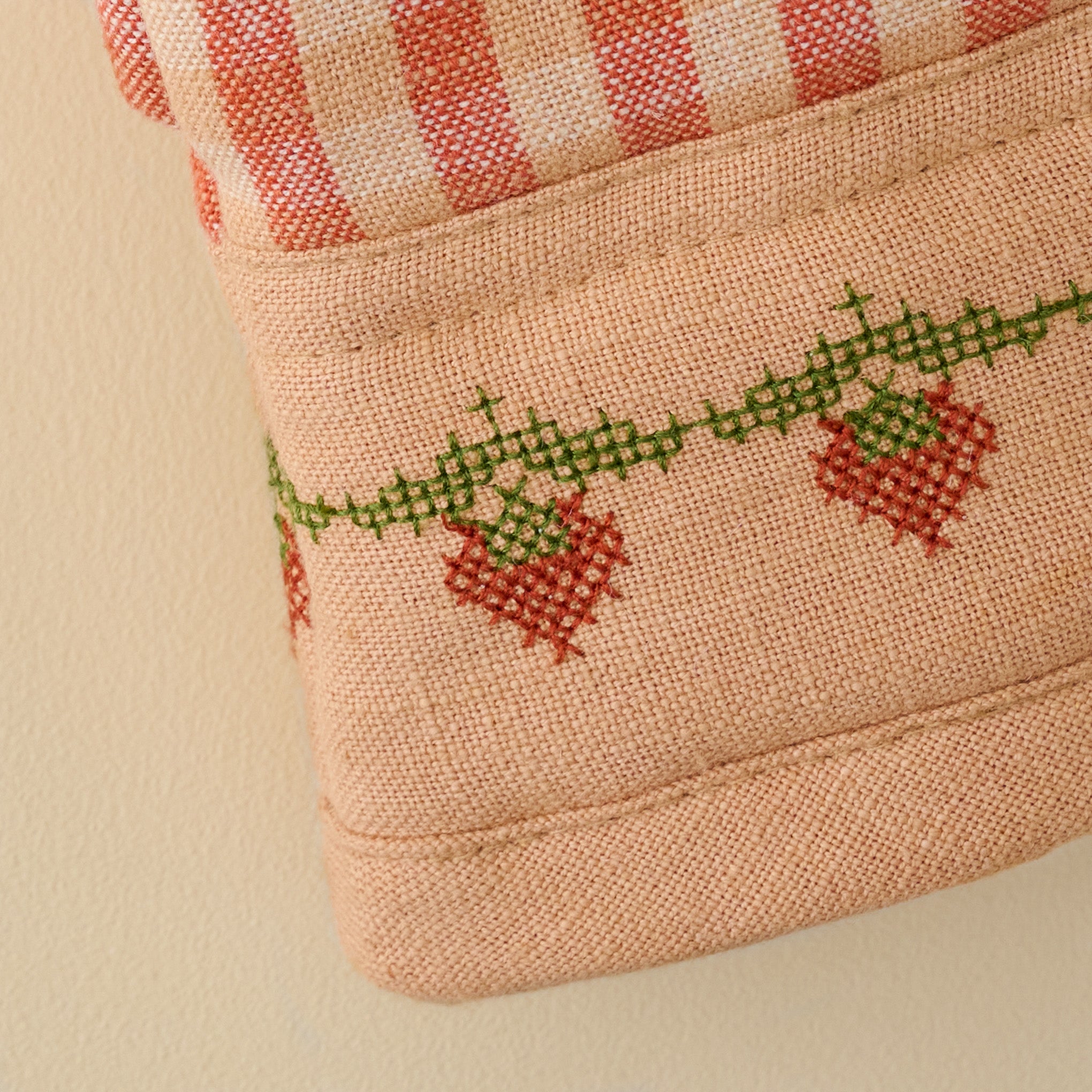 Cross Stitch Strawberry Fields Oven Mit Set of 2 close up of cross stitch detail