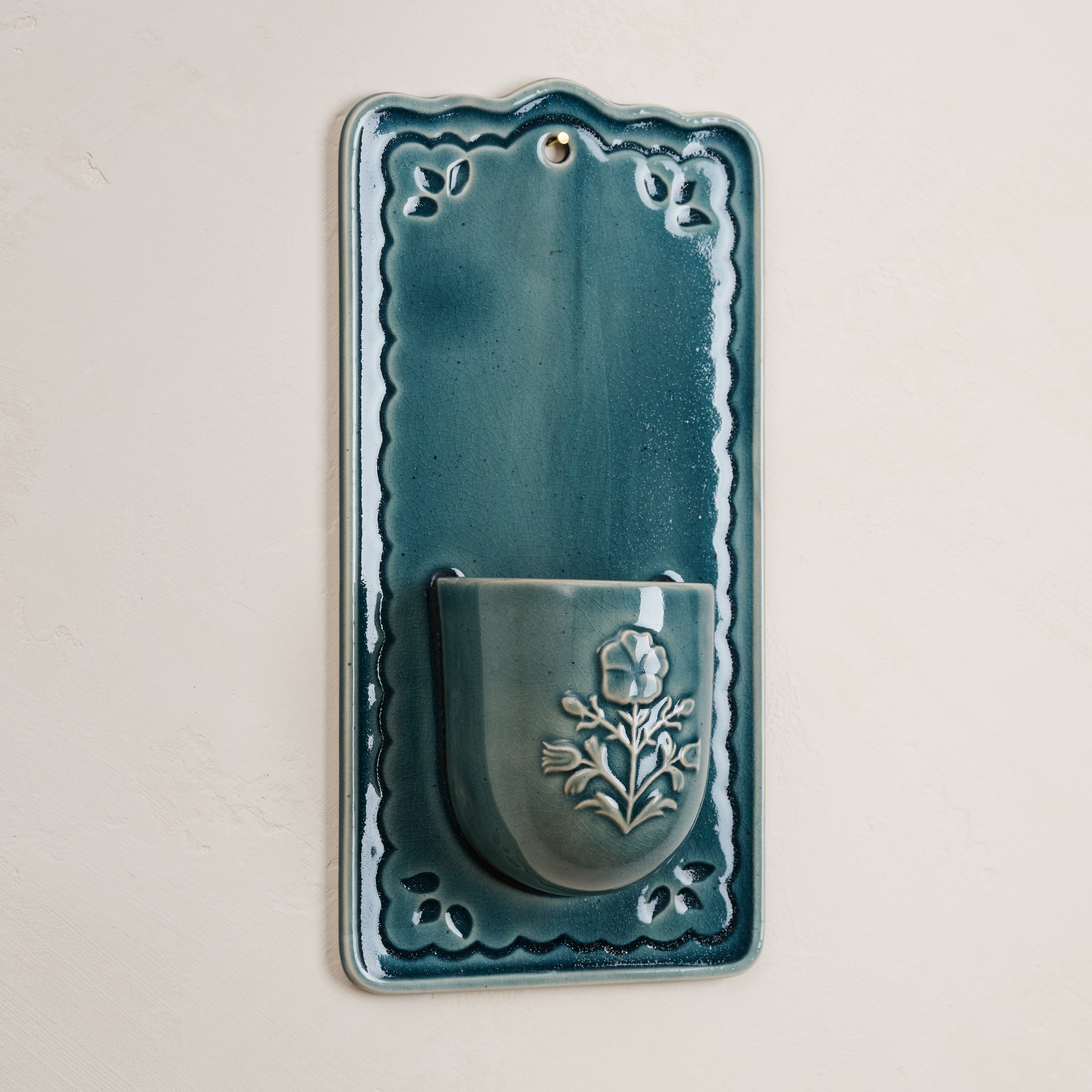 Laison Debossed Floral Ceramic Wall Pocket