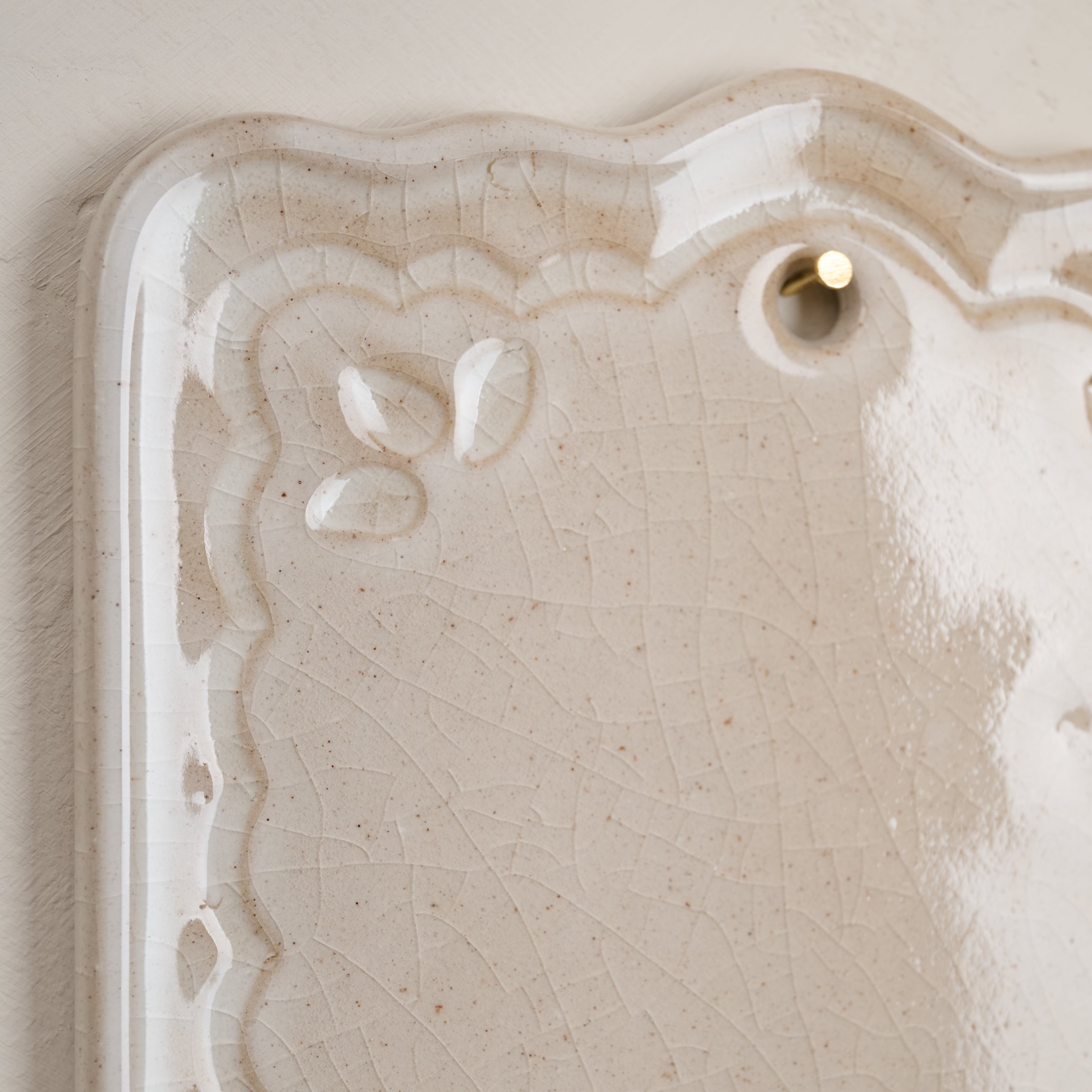 Maddison Debossed Floral Ceramic Wall Pocket
