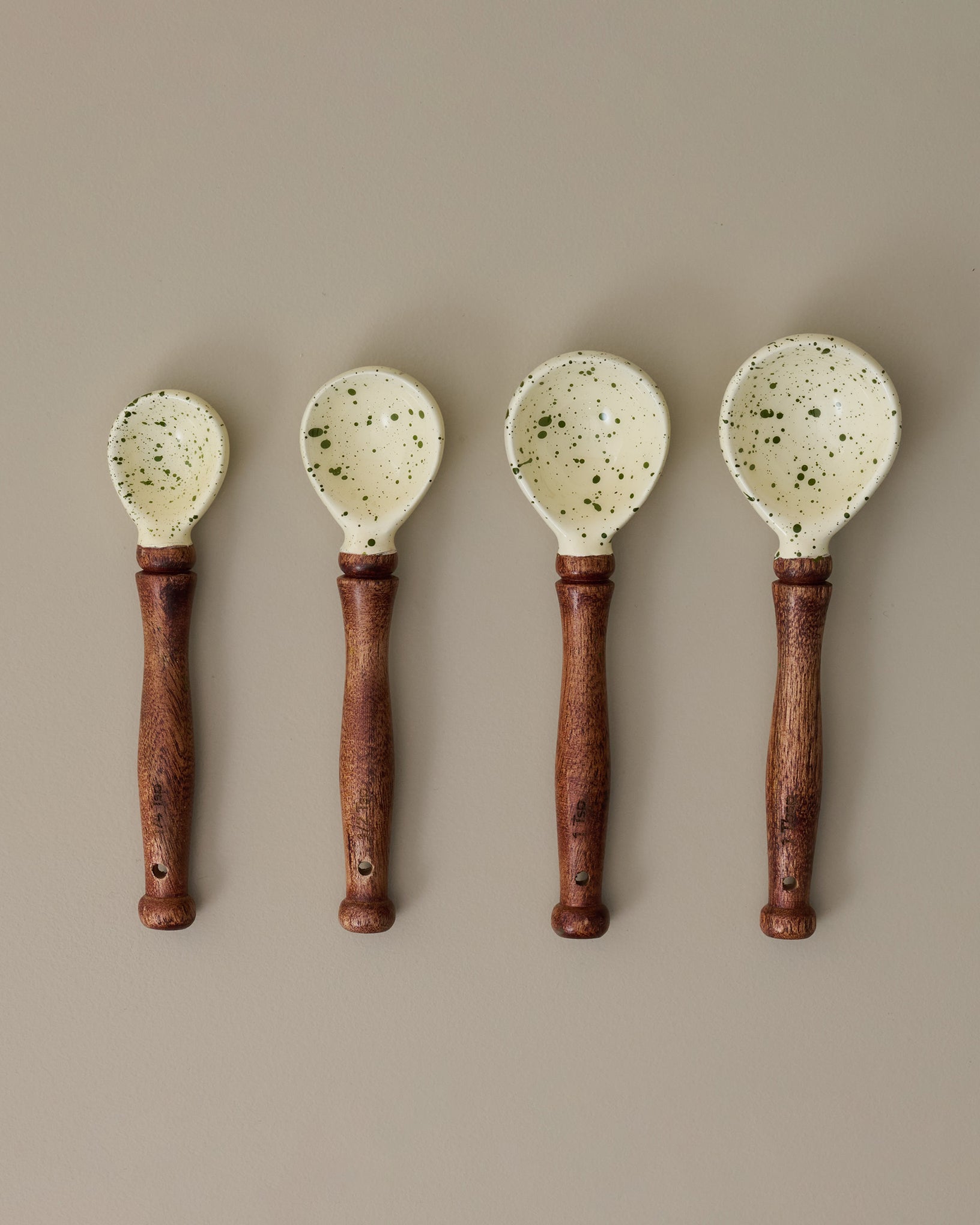 The Cottage Collection Green Speckle Measuring Spoons