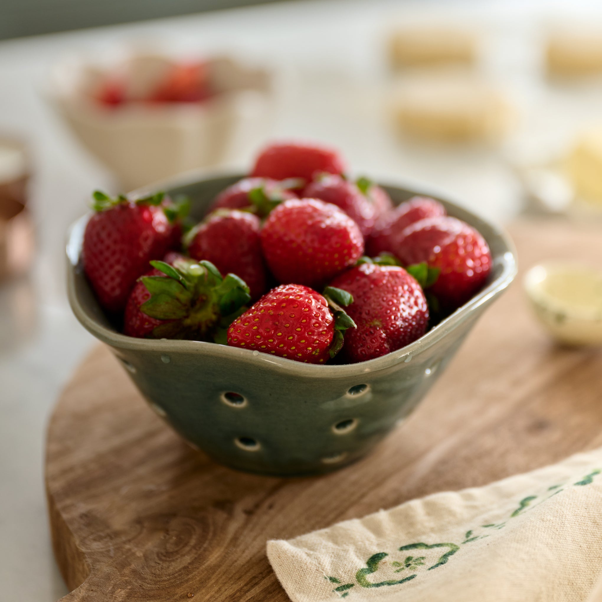 Ceramic Berry Bowl