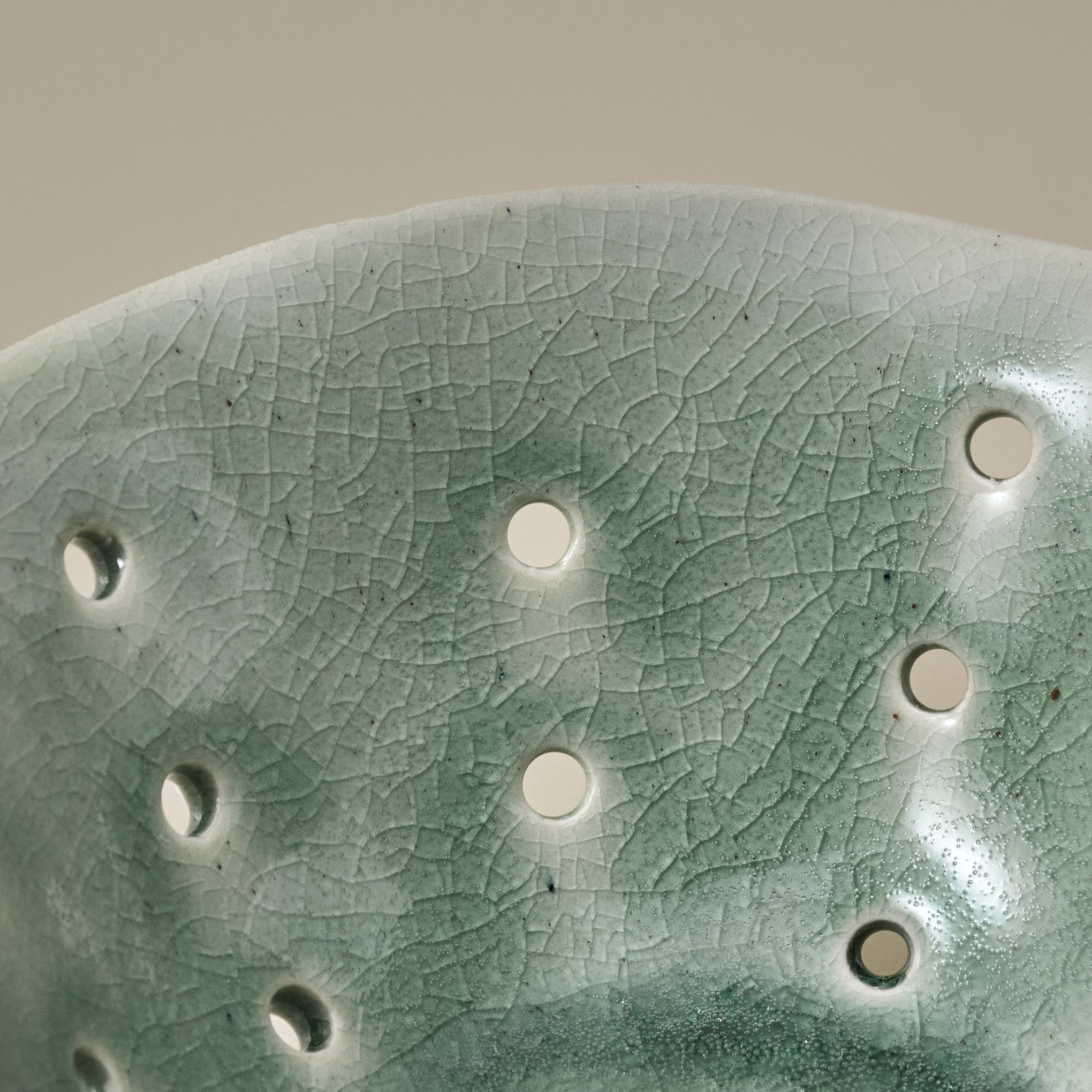 Ceramic Berry Bowl Green close up