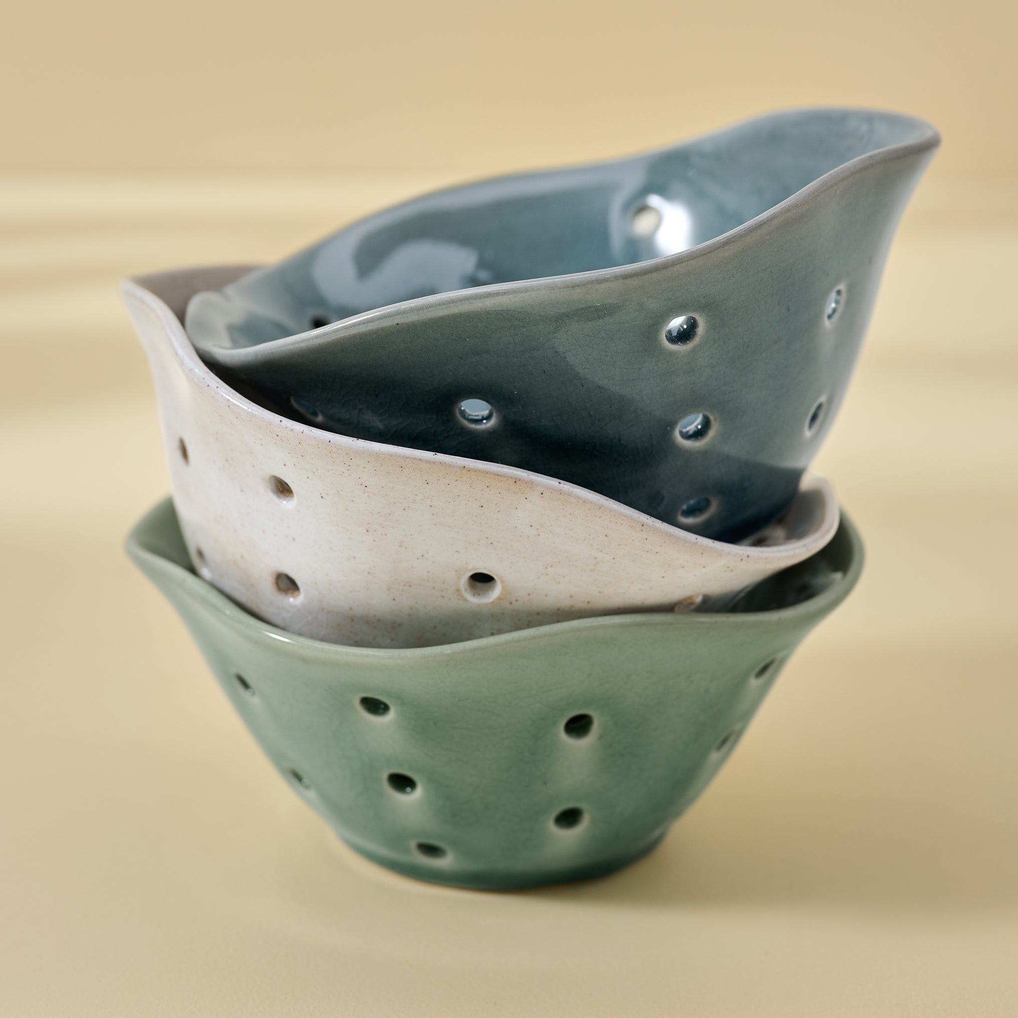 Ceramic Berry Bowls in White, Blue and Green