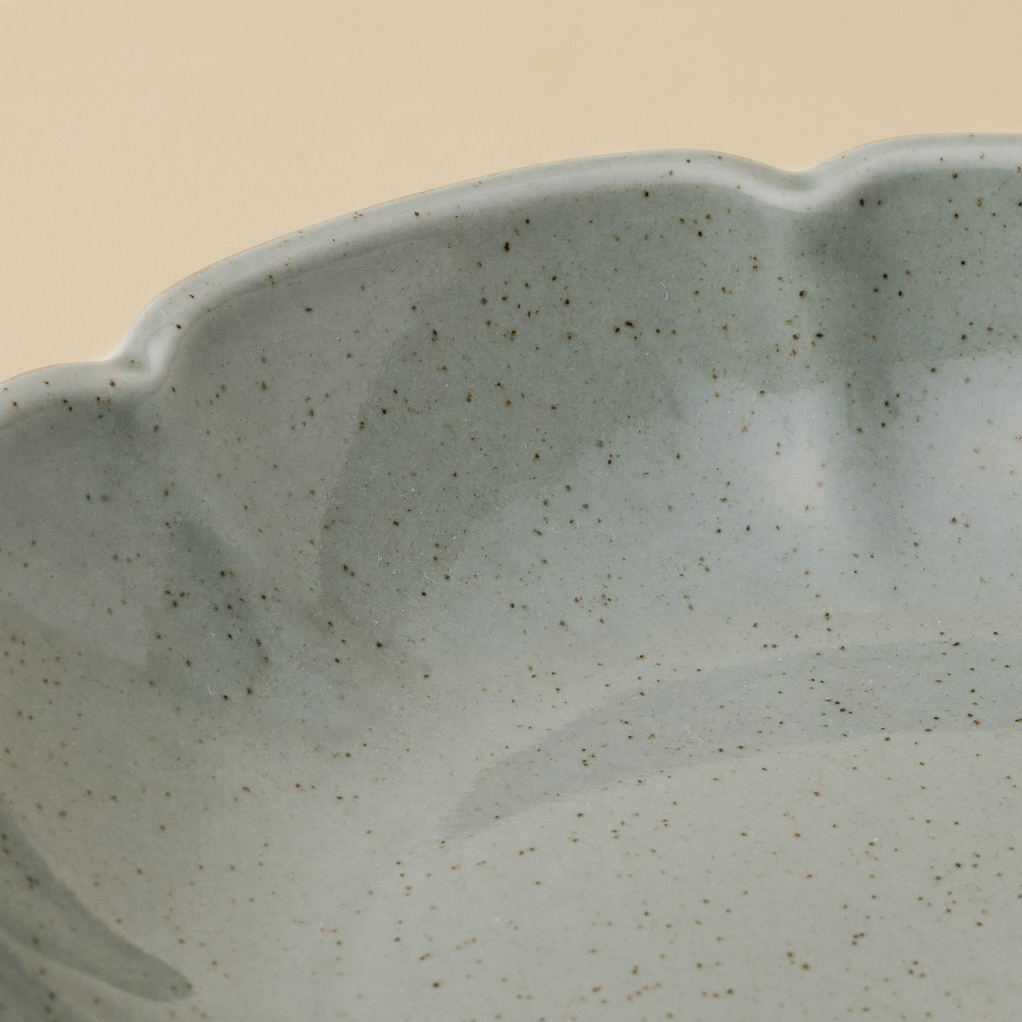 Green Speckle Heirloom Scallop Pasta Bowl close up