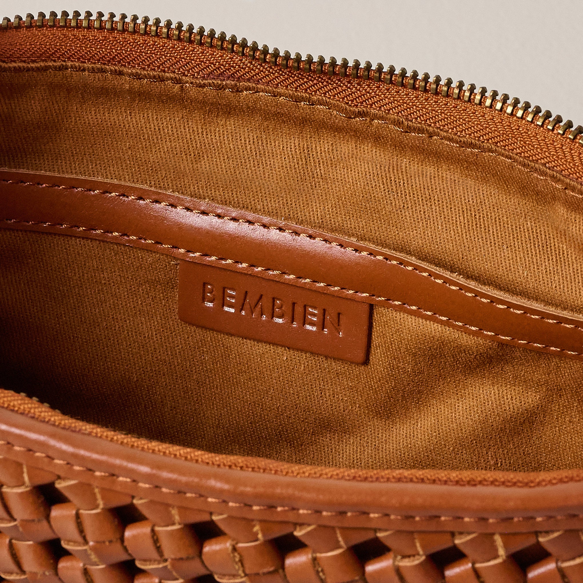 Sienna Nora Crossbody inside close up
