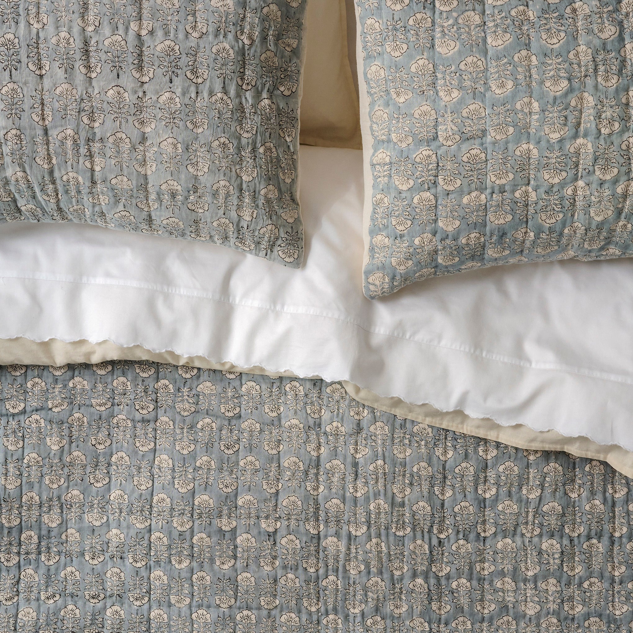 Silver Blue Flora Block Print Quilt + Sham Set (Queen)