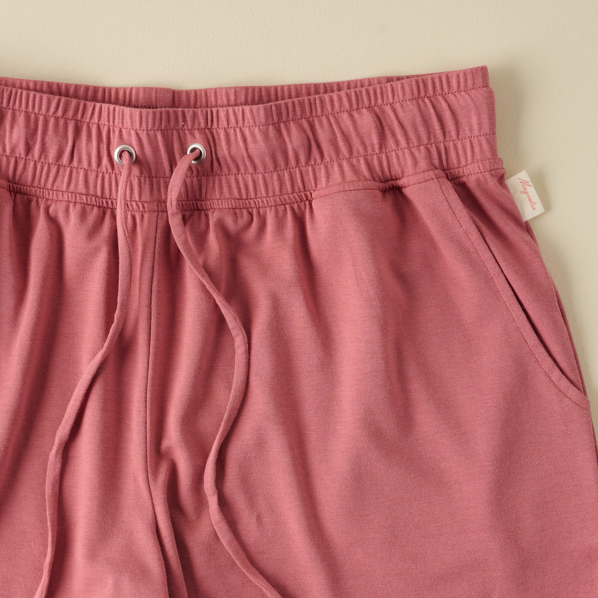 Weekender Dusty Rose Crop Pant up close