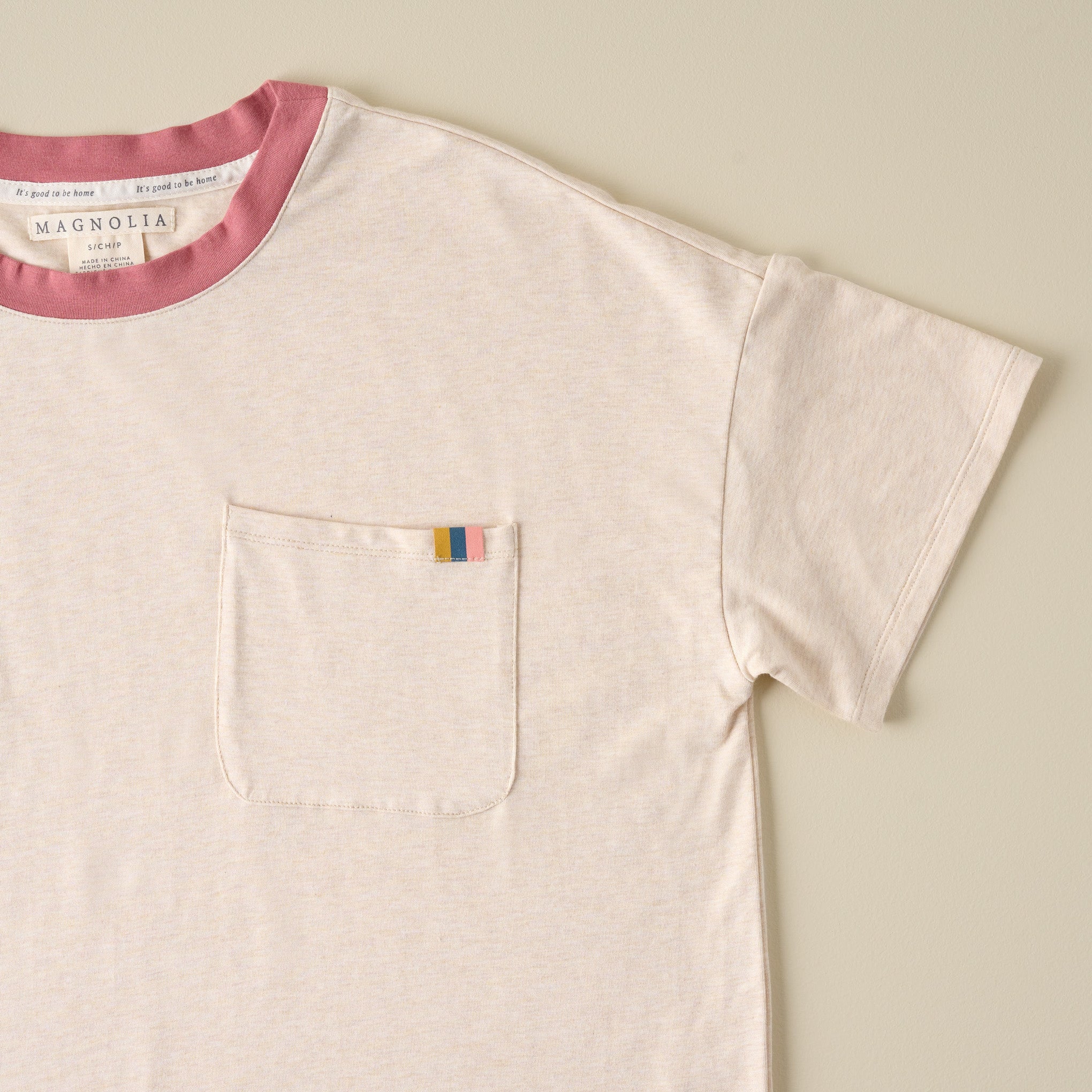 Weekender Dusty Rose Tee up close