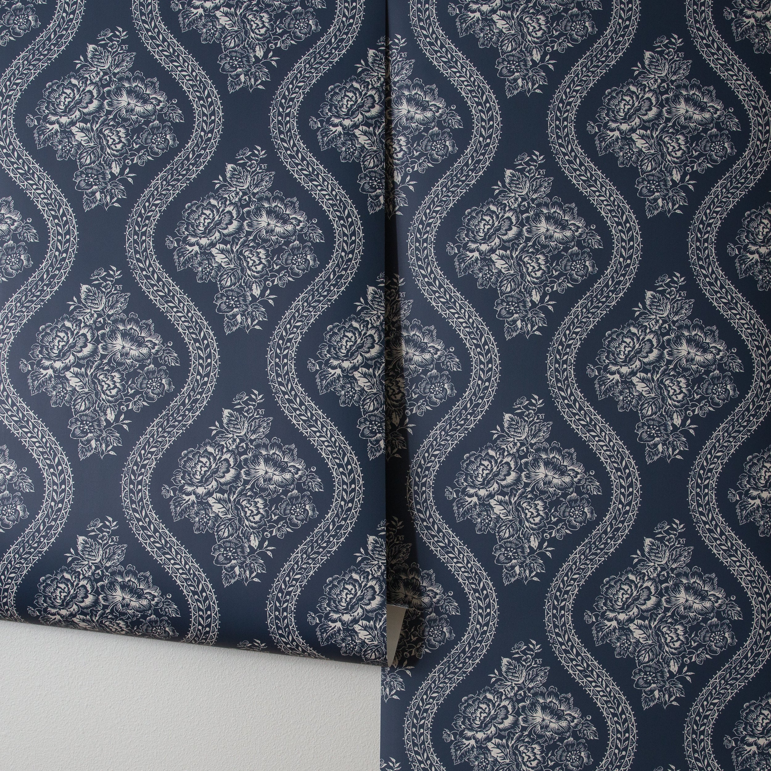 Coverlet Floral Wallpaper